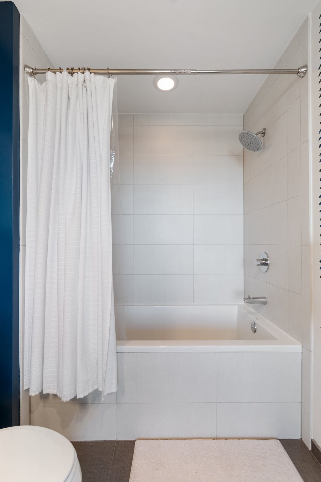 1212 Laurel St Unit: 2113