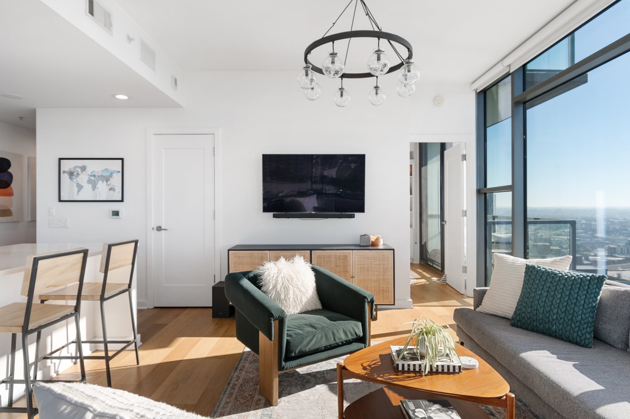 1212 Laurel St Unit: 2113
