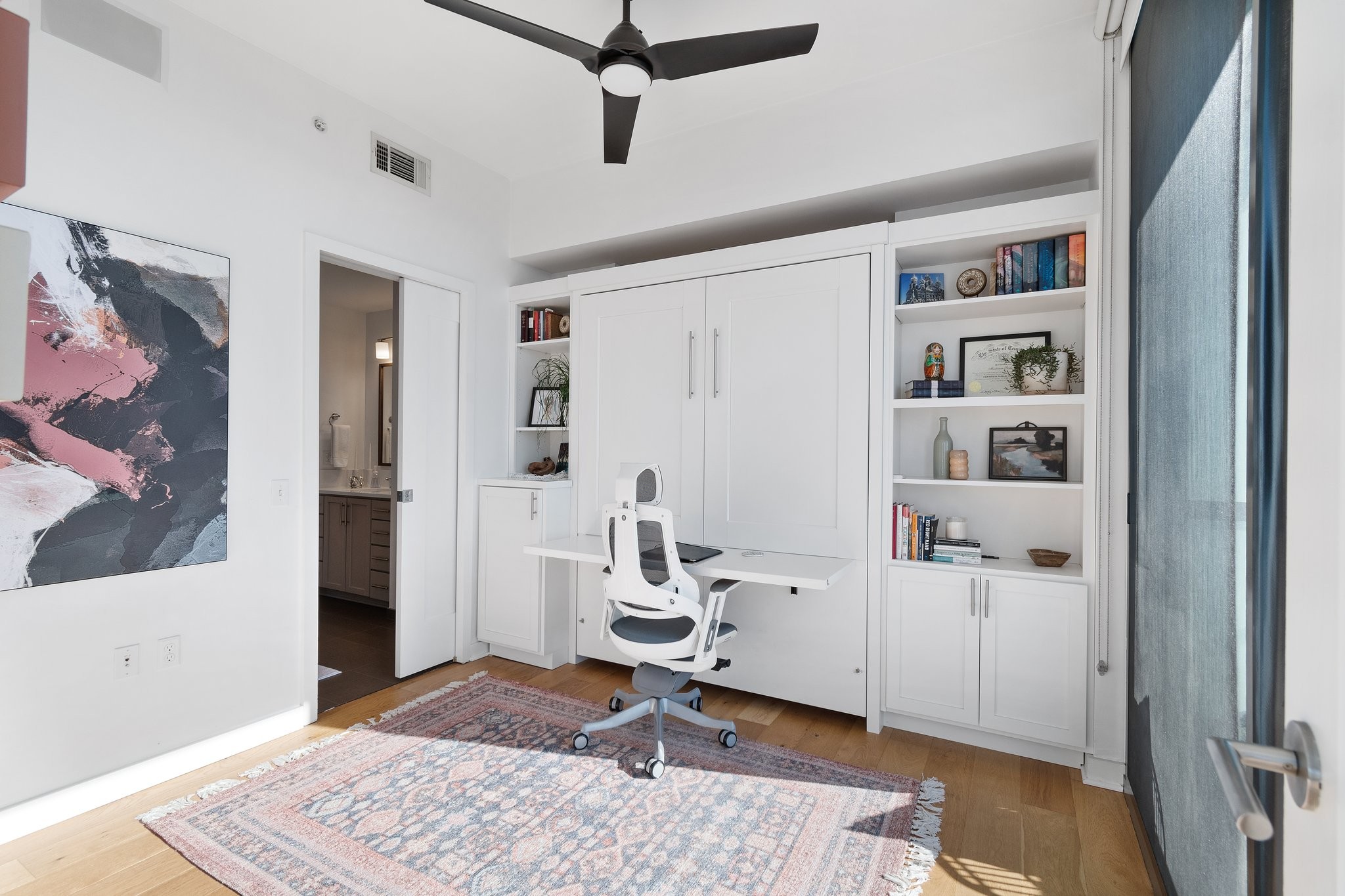 1212 Laurel St Unit: 2113