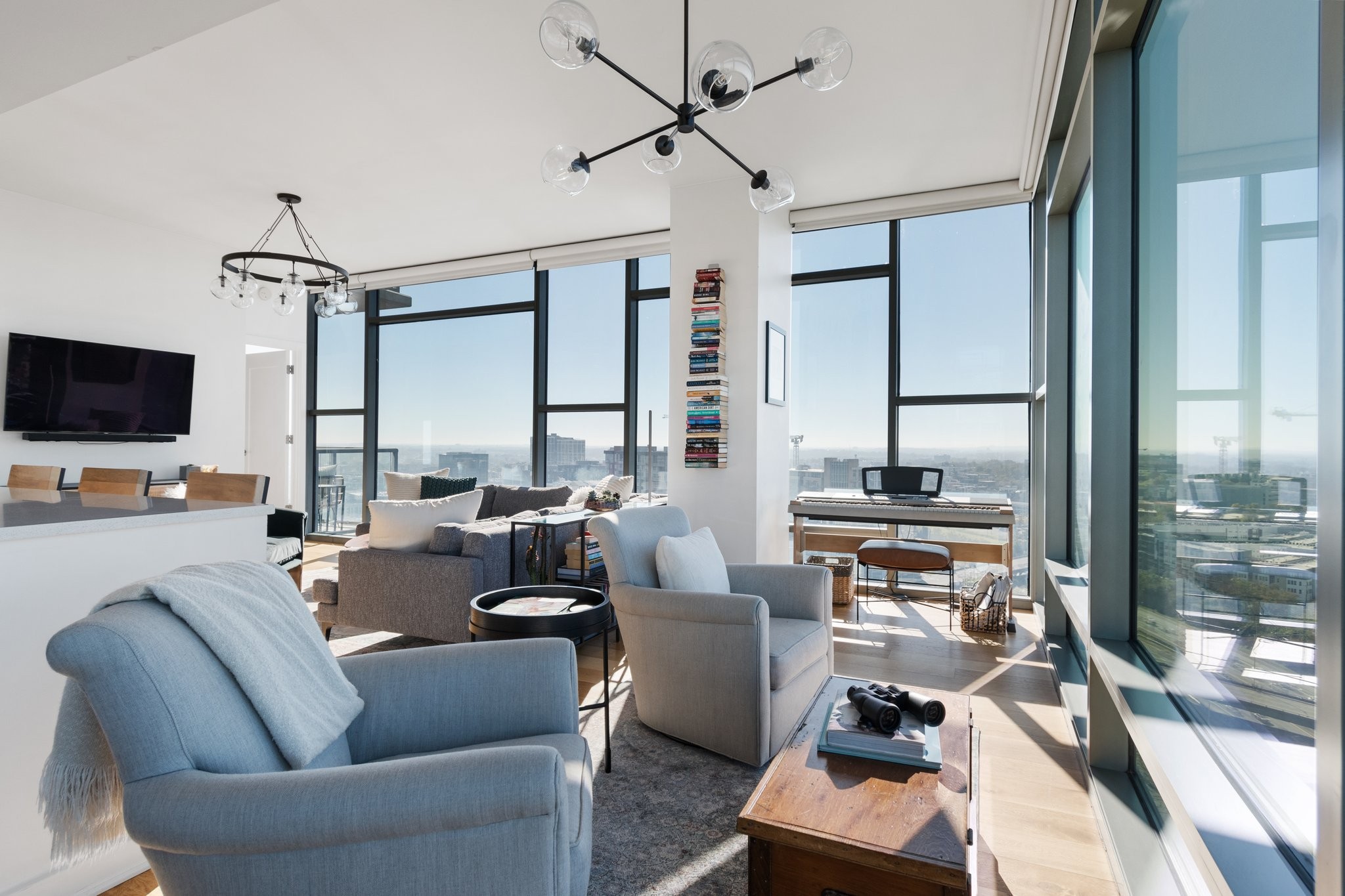 1212 Laurel St Unit: 2113