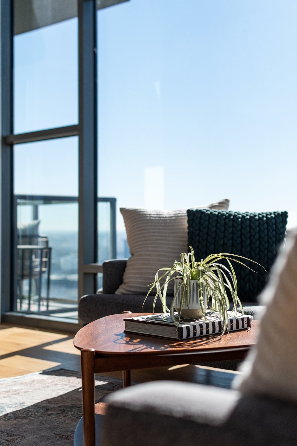 1212 Laurel St Unit: 2113