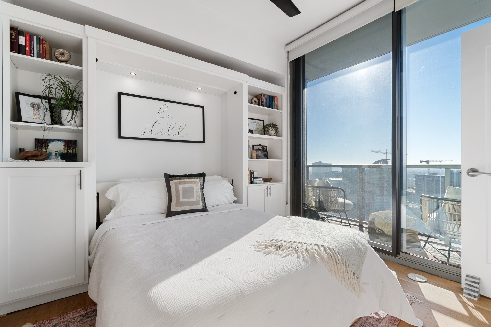 1212 Laurel St Unit: 2113