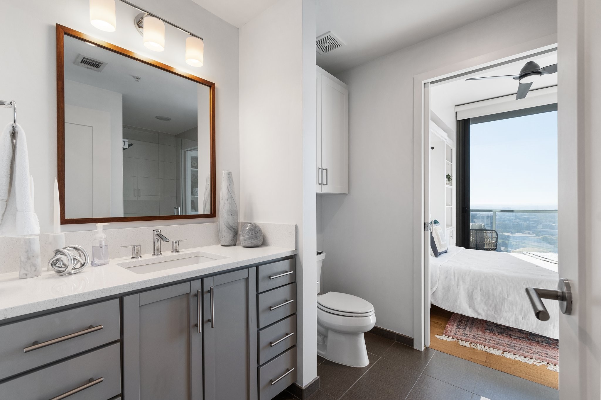 1212 Laurel St Unit: 2113