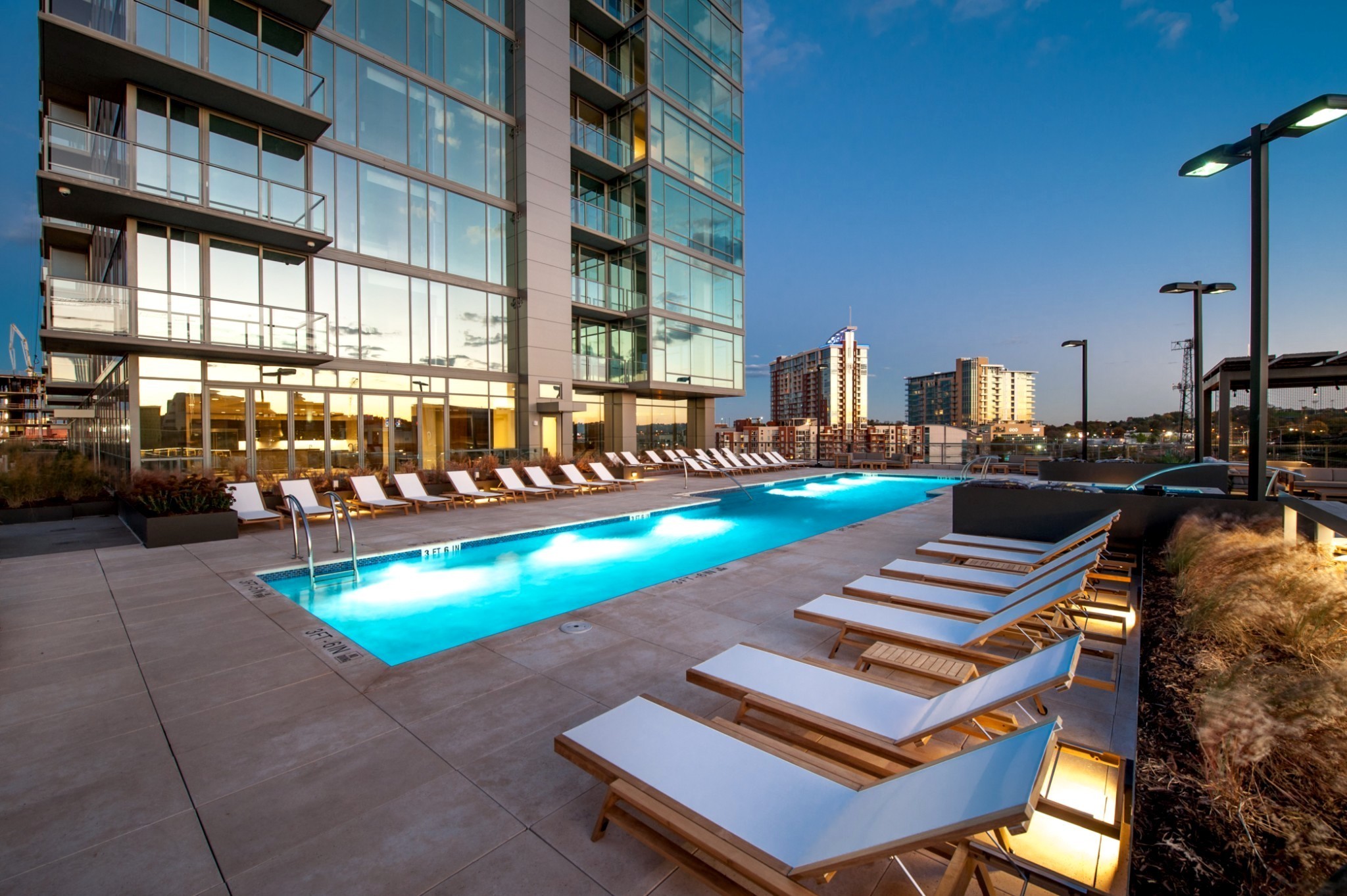 1212 Laurel St Unit: 2113