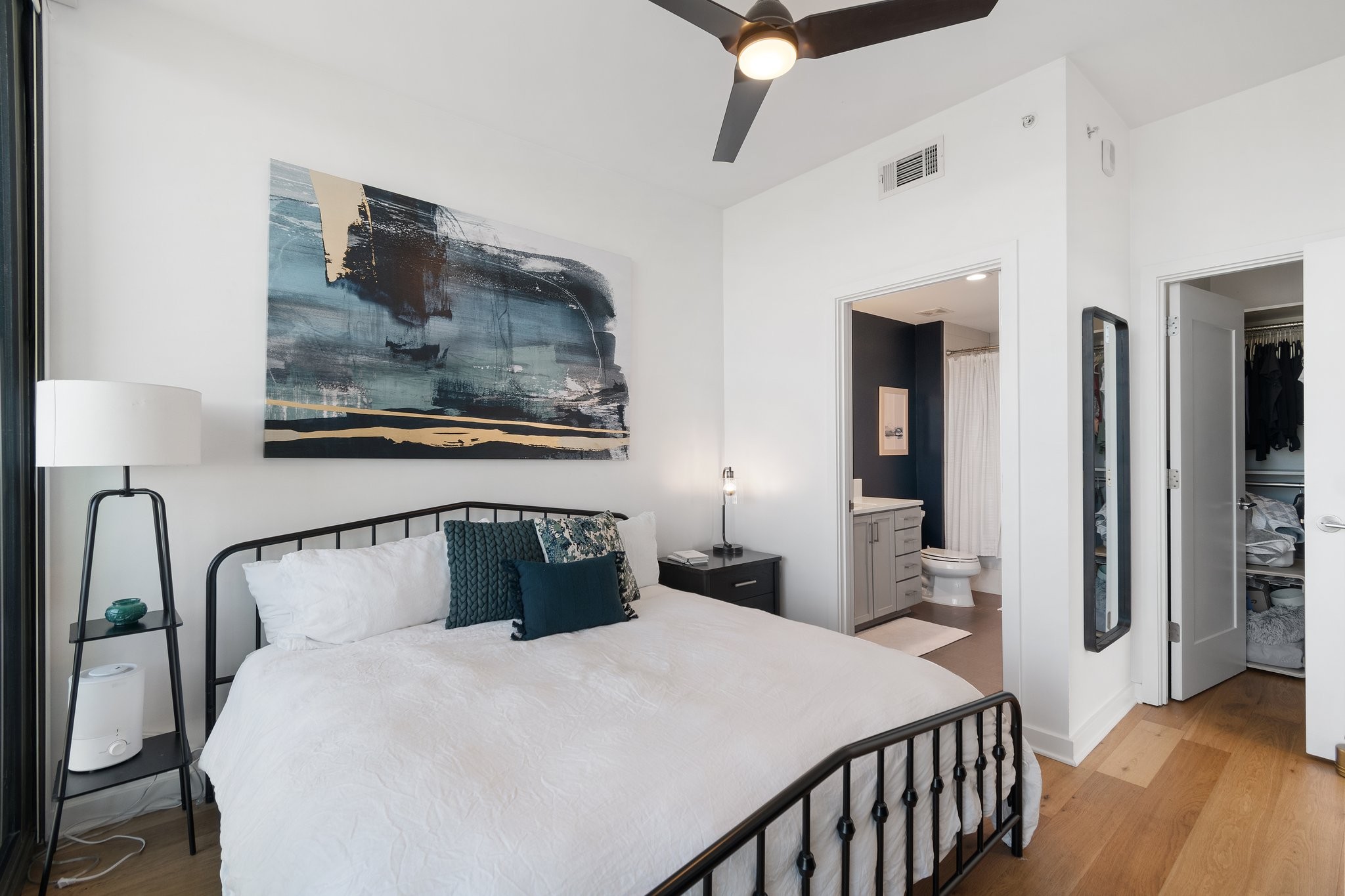 1212 Laurel St Unit: 2113