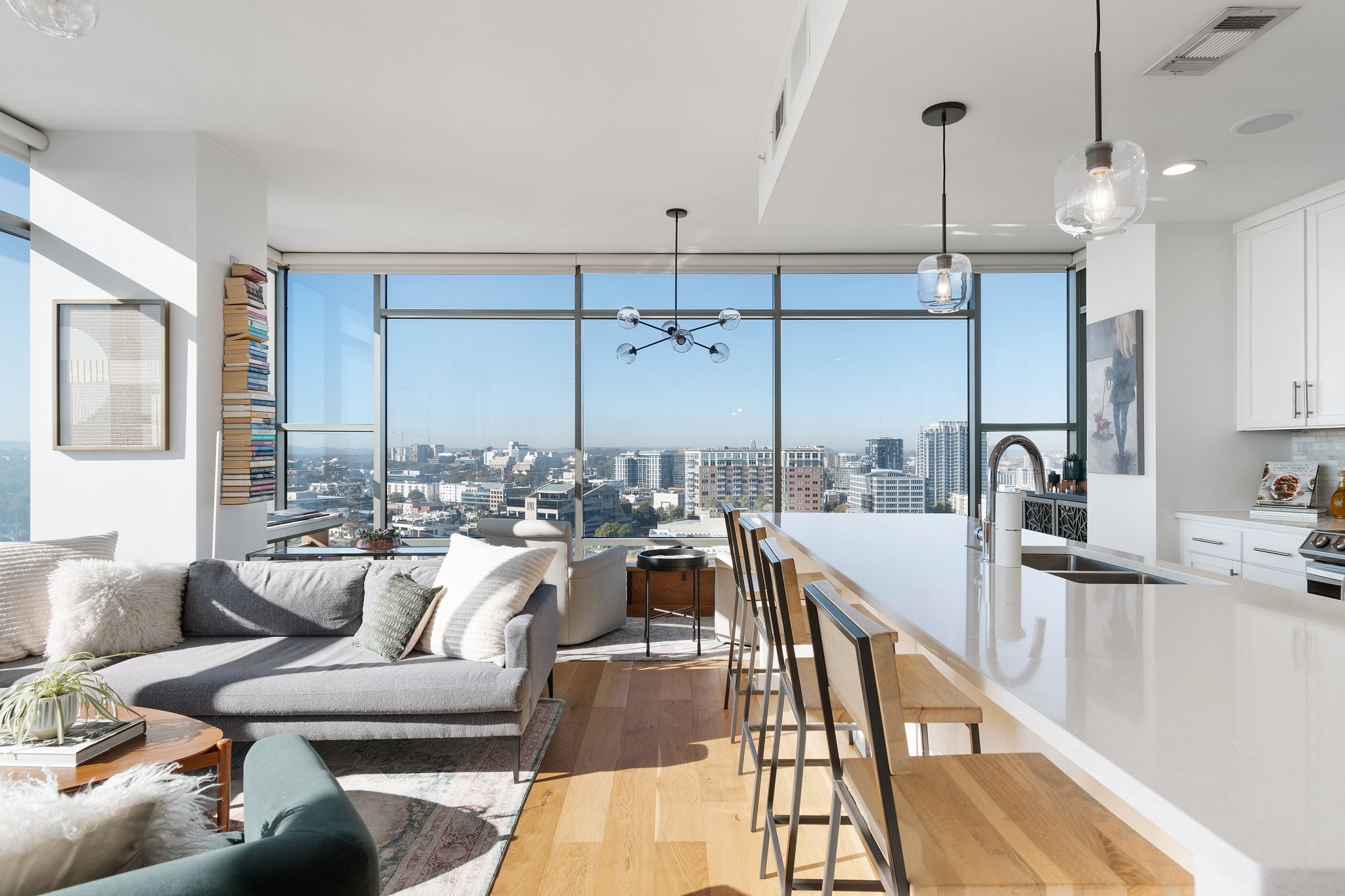 1212 Laurel St Unit: 2113