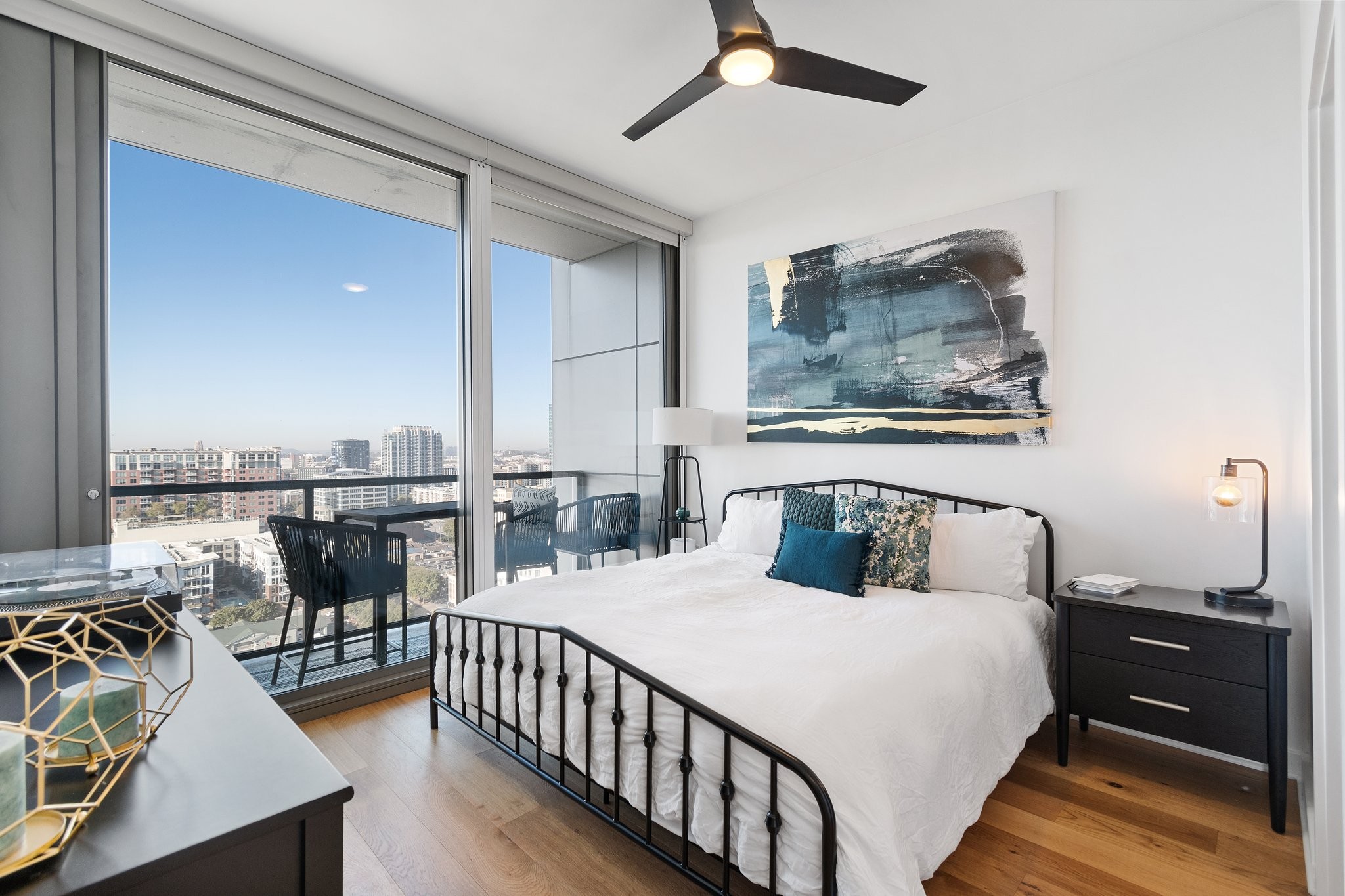 1212 Laurel St Unit: 2113