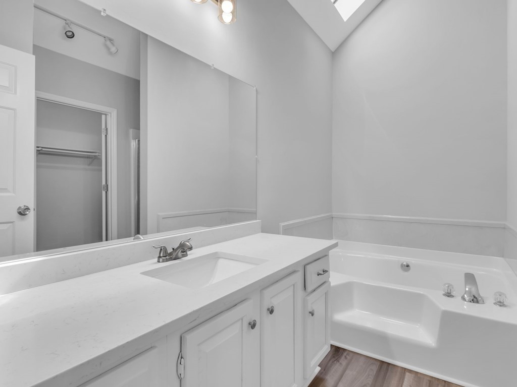 1704 Turfland Ct