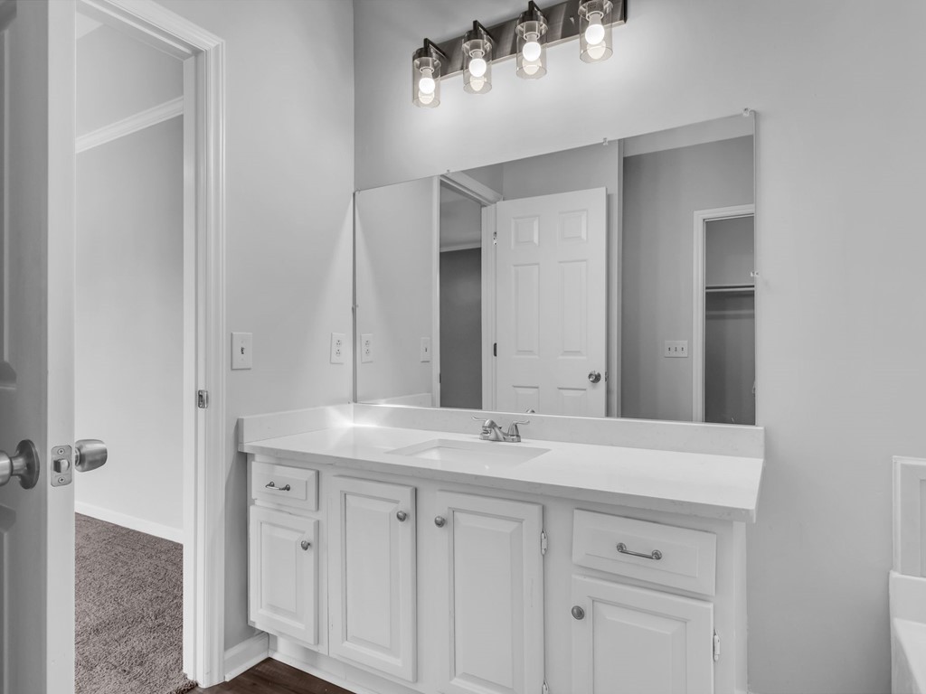 1704 Turfland Ct