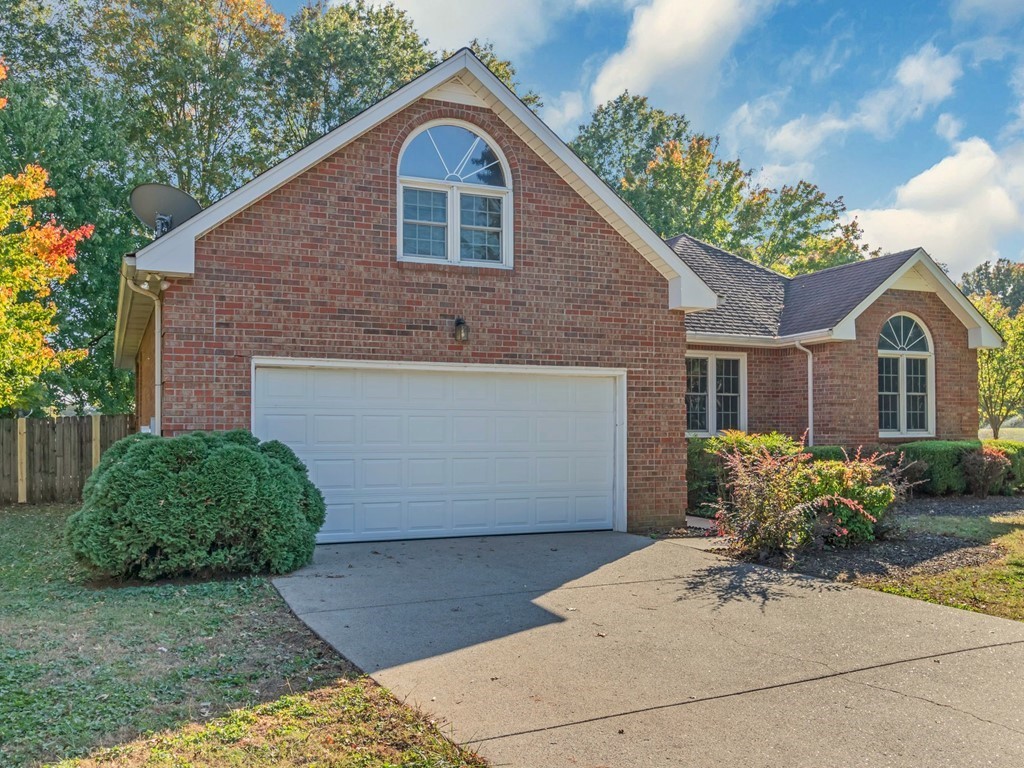 1704 Turfland Ct