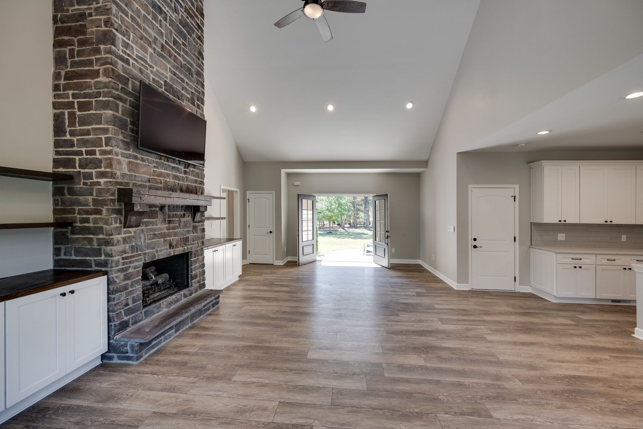 1646 Porter Rd