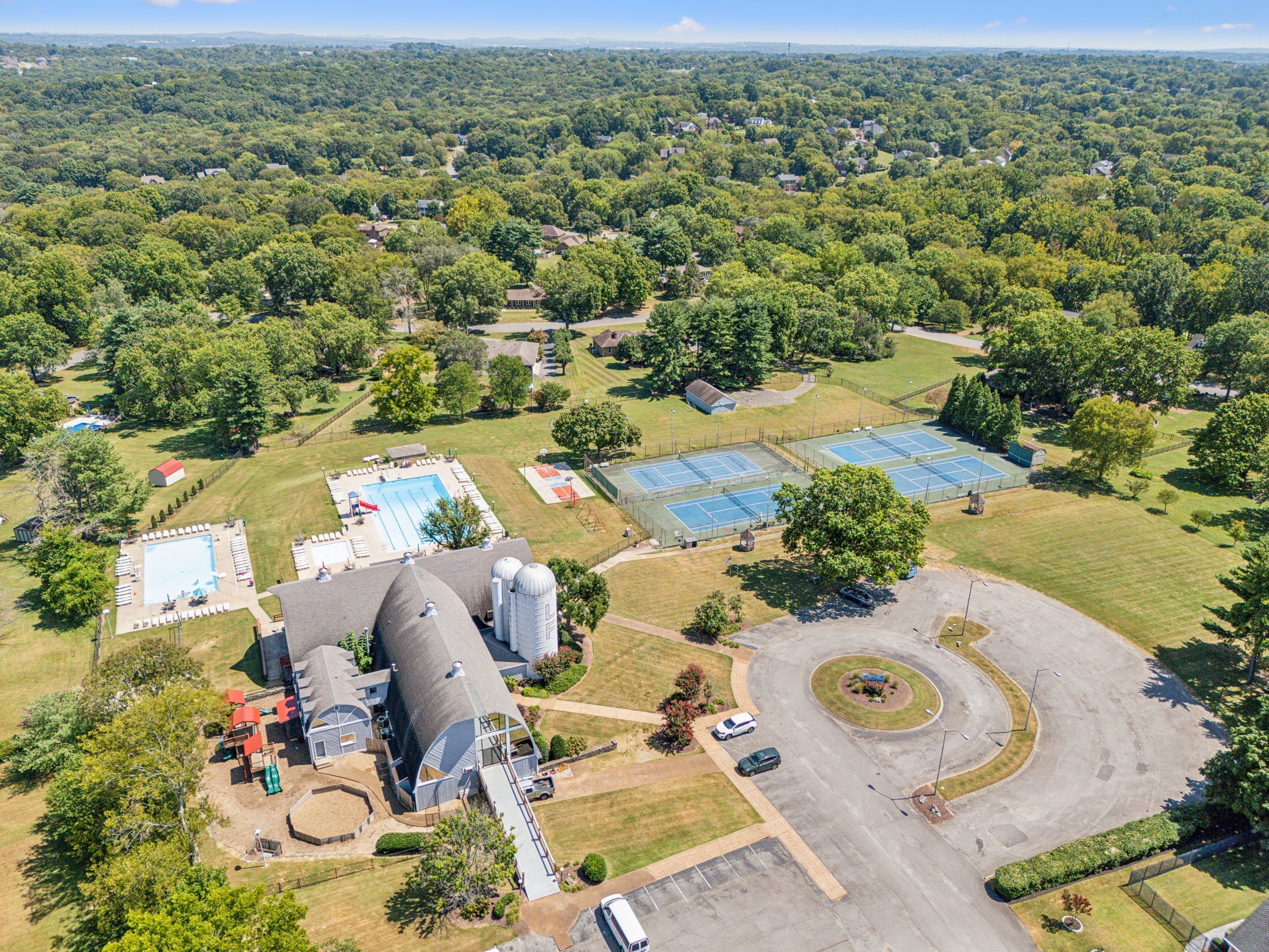 1004 Overhills Ct