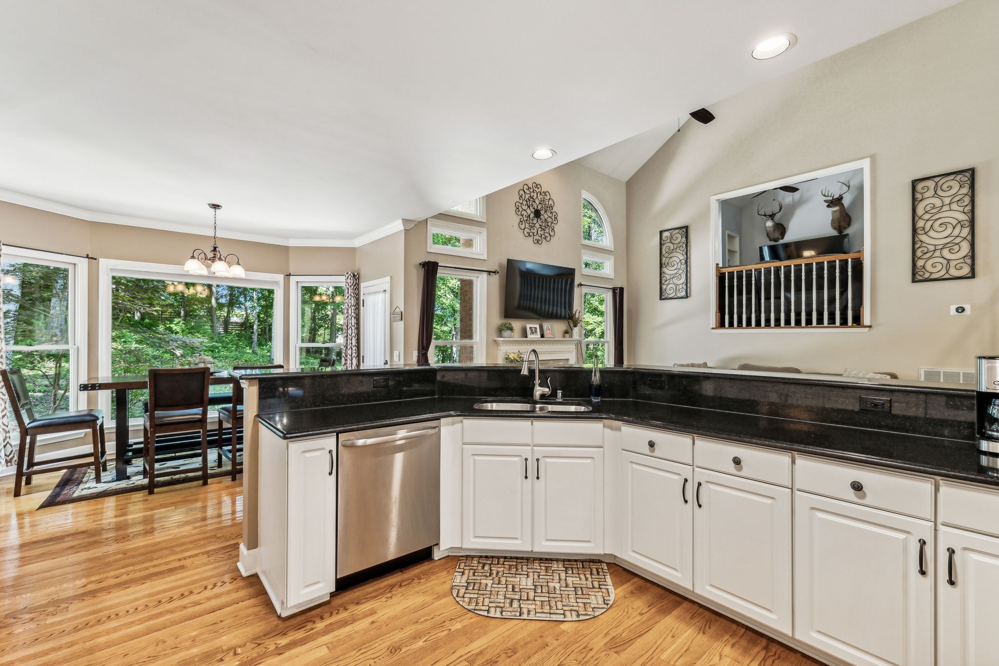 1004 Overhills Ct