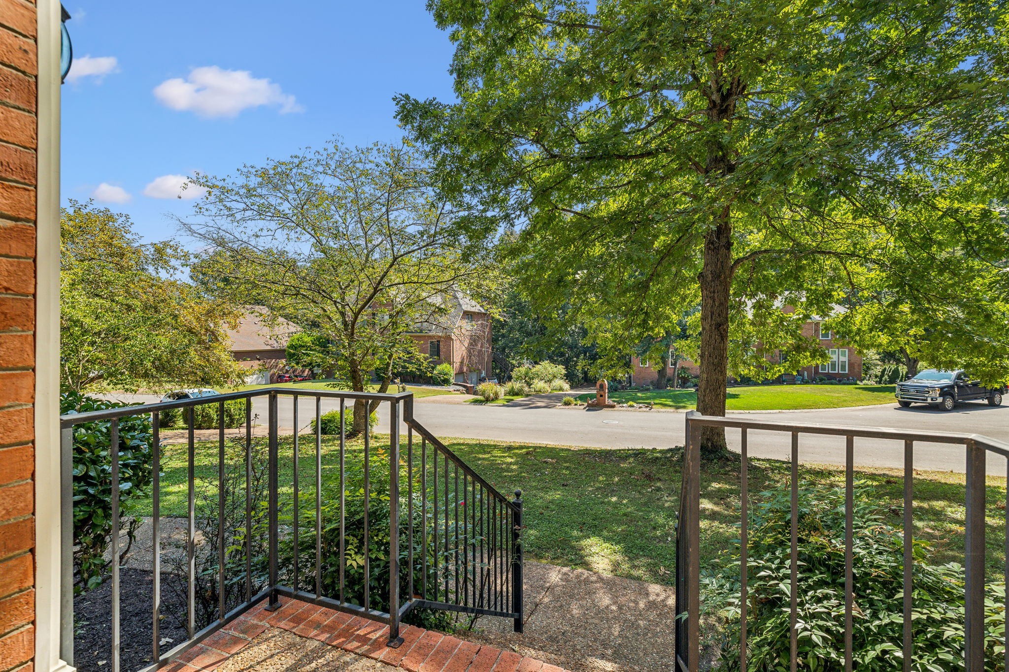 1004 Overhills Ct