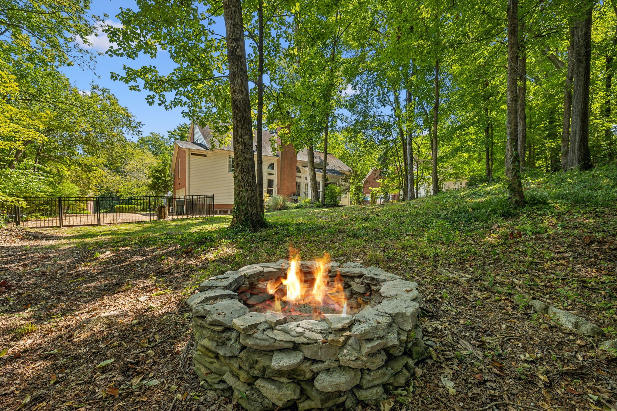 1004 Overhills Ct