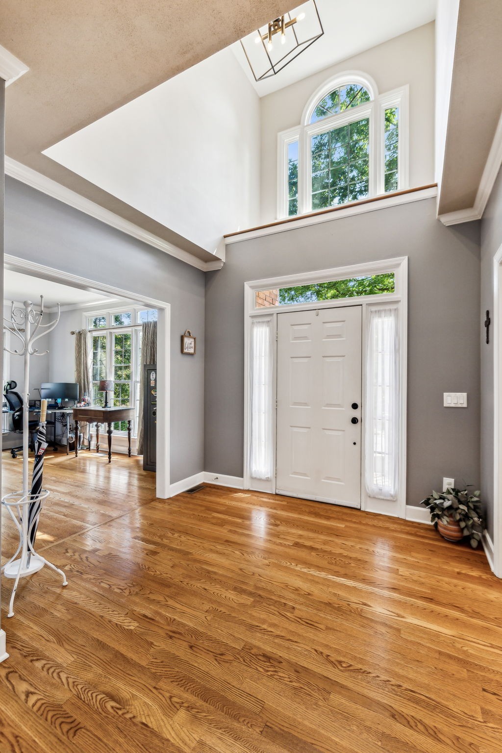1004 Overhills Ct
