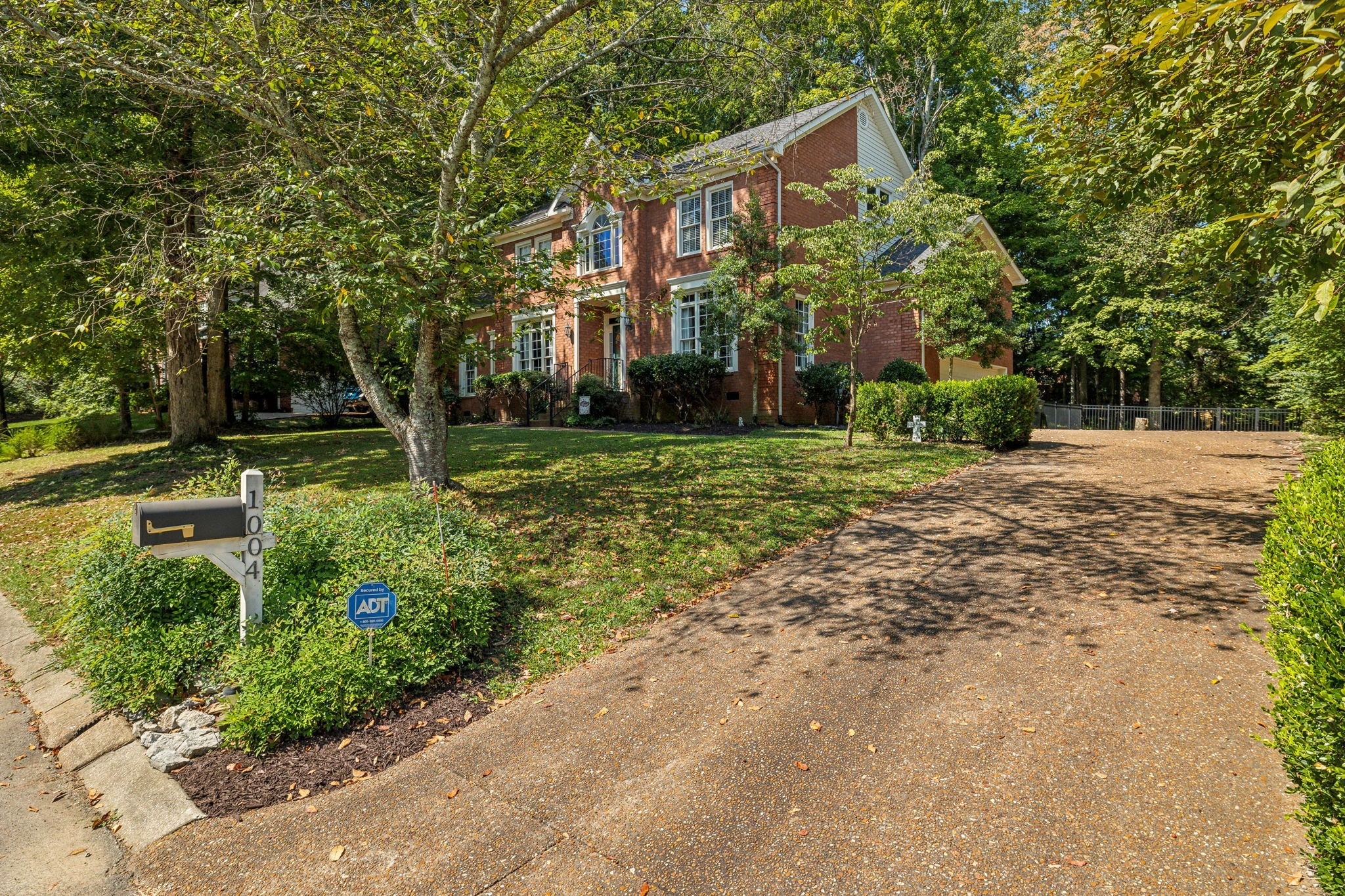 1004 Overhills Ct