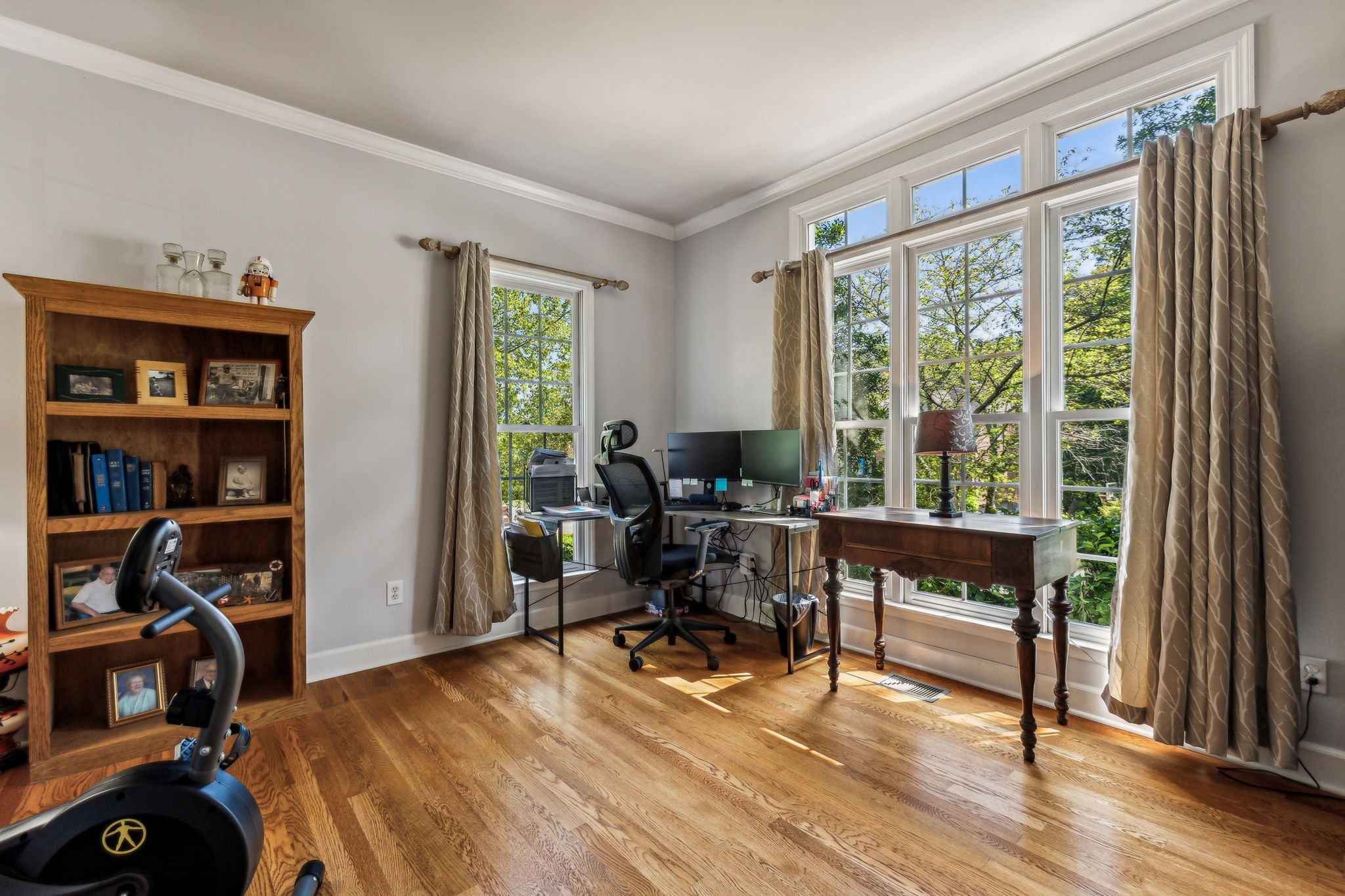 1004 Overhills Ct