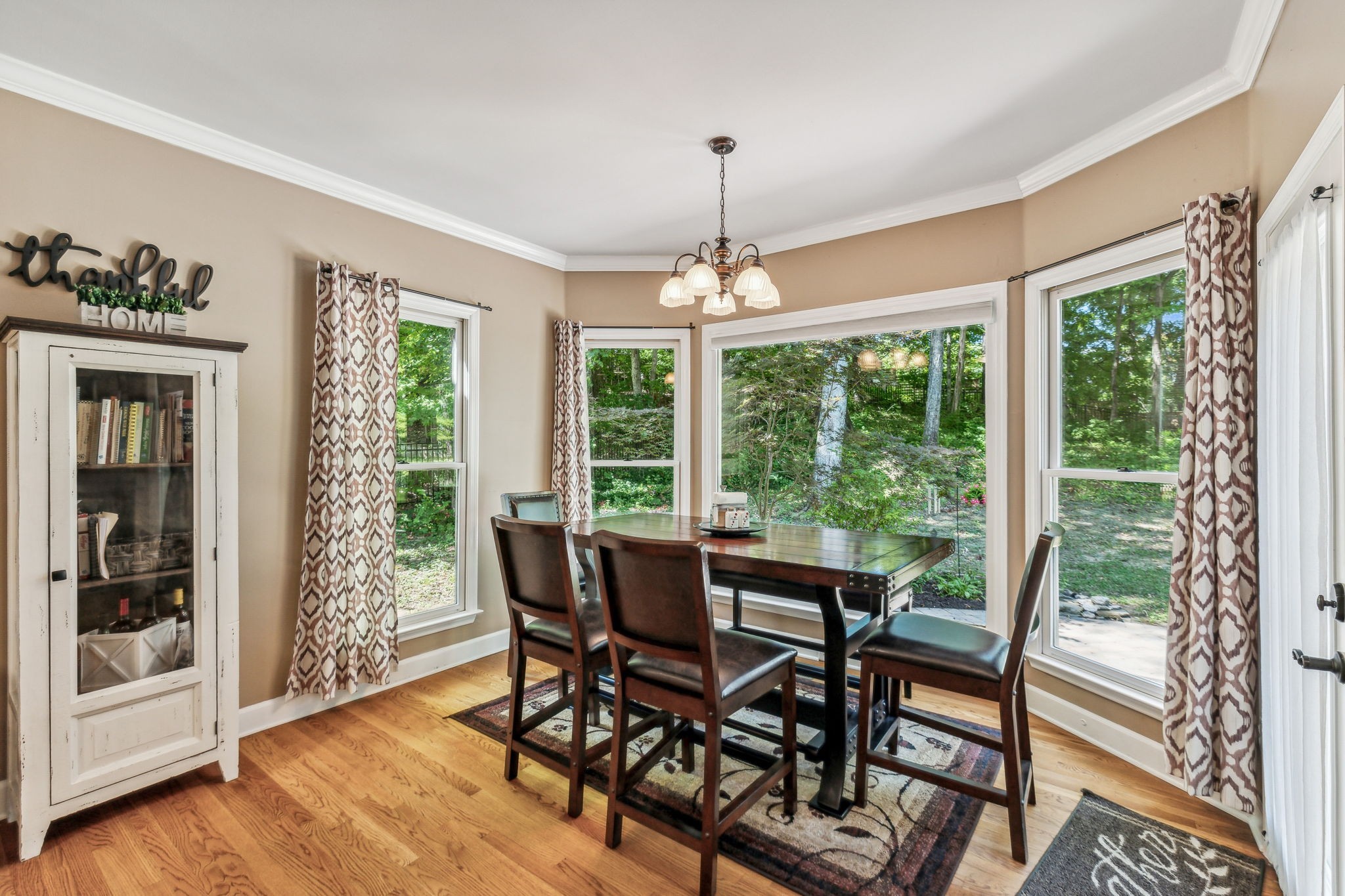 1004 Overhills Ct