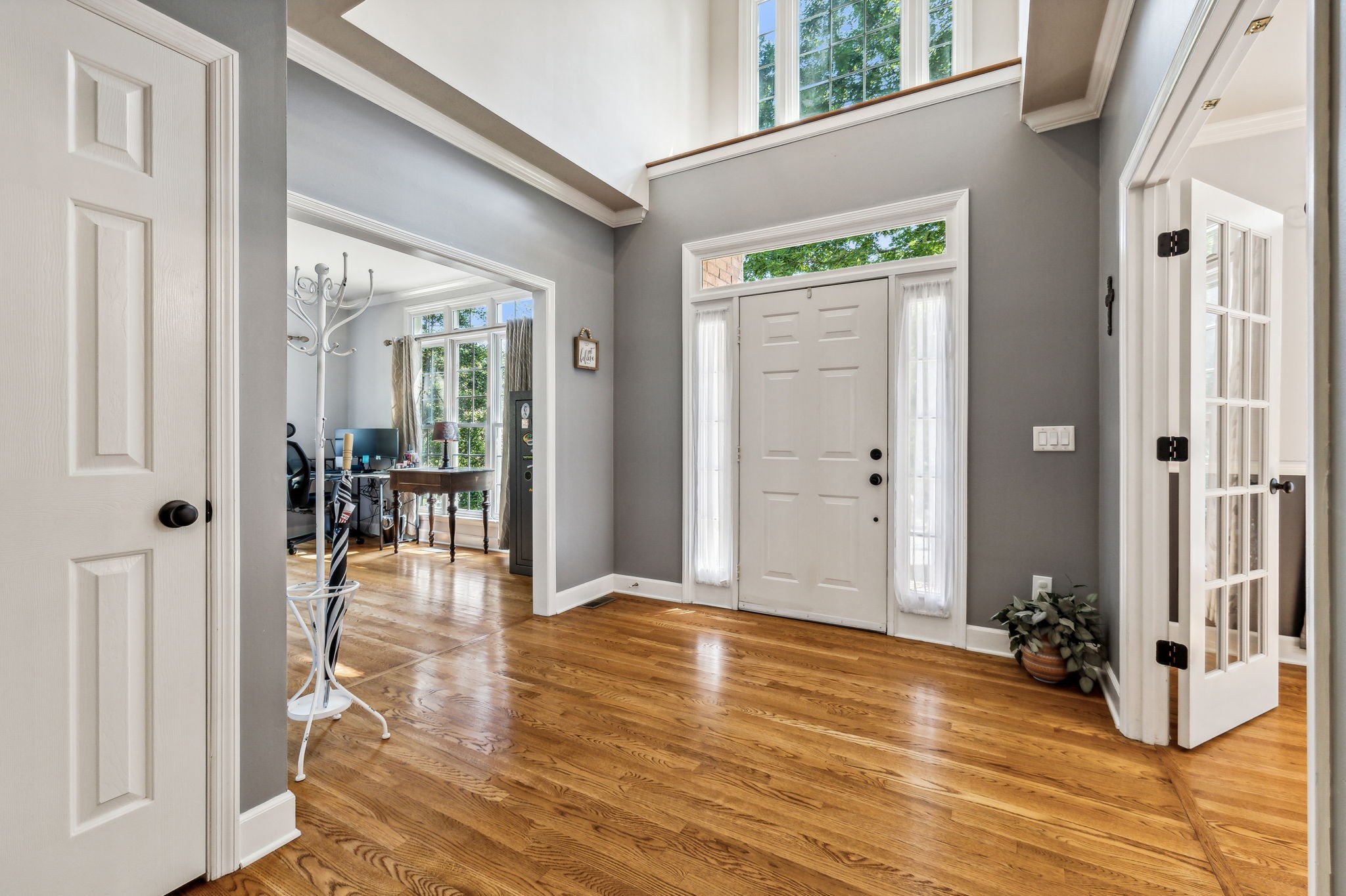 1004 Overhills Ct