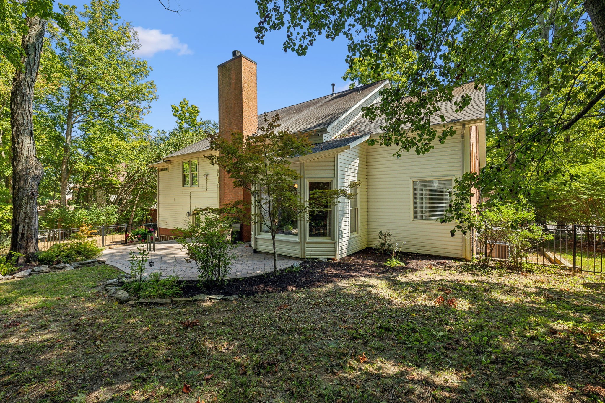 1004 Overhills Ct