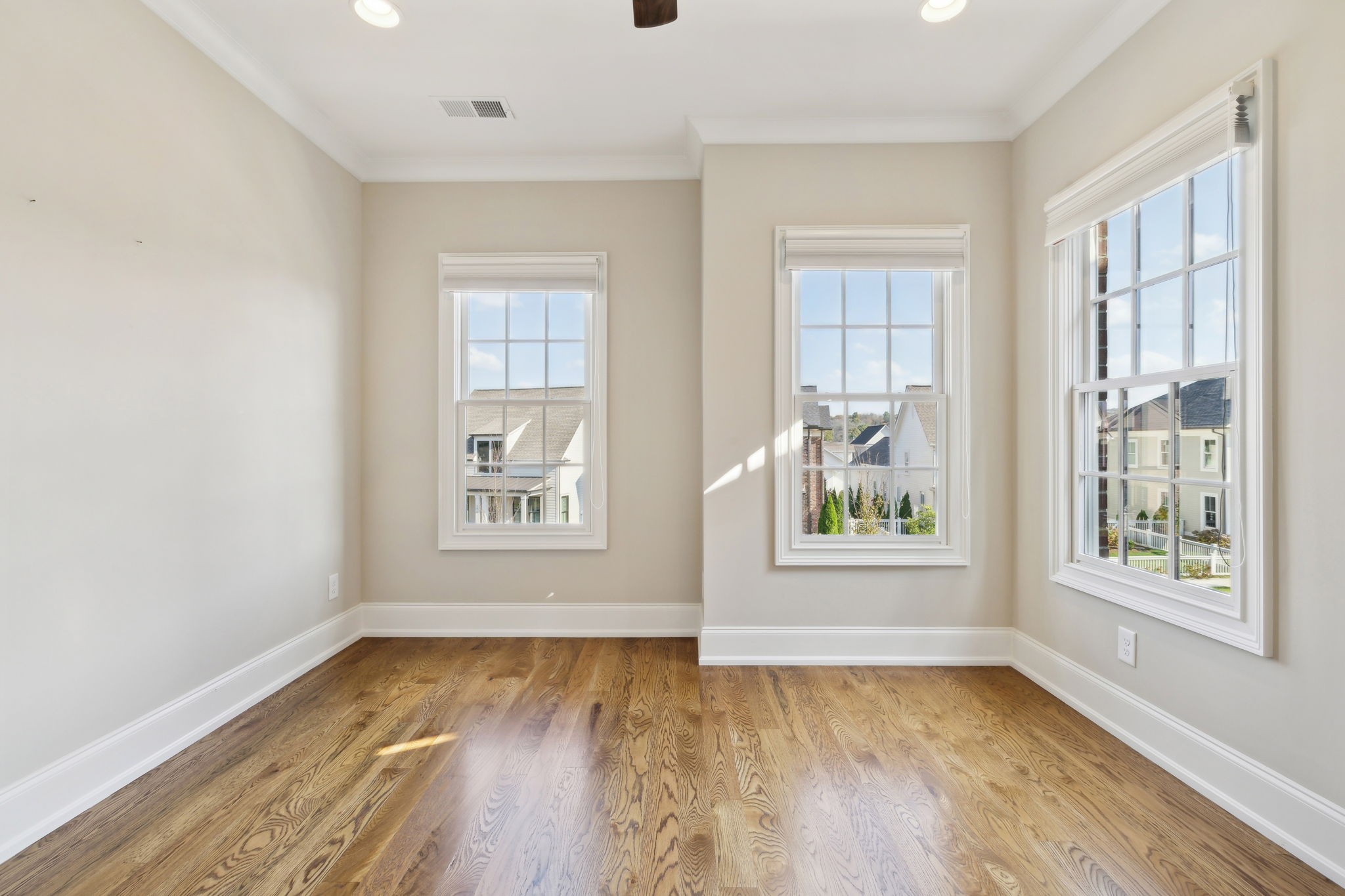 274 Stephens Valley Blvd