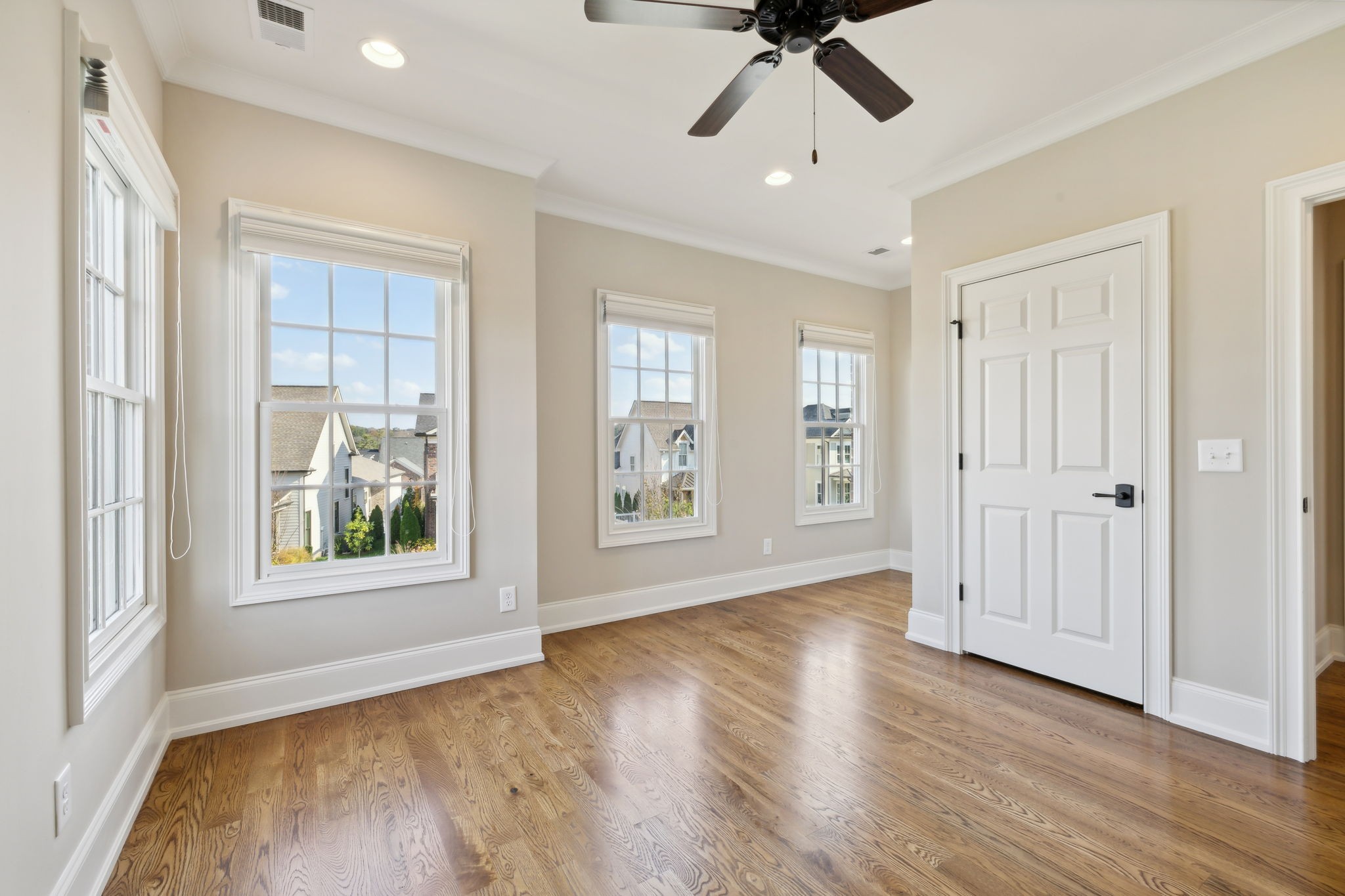 274 Stephens Valley Blvd