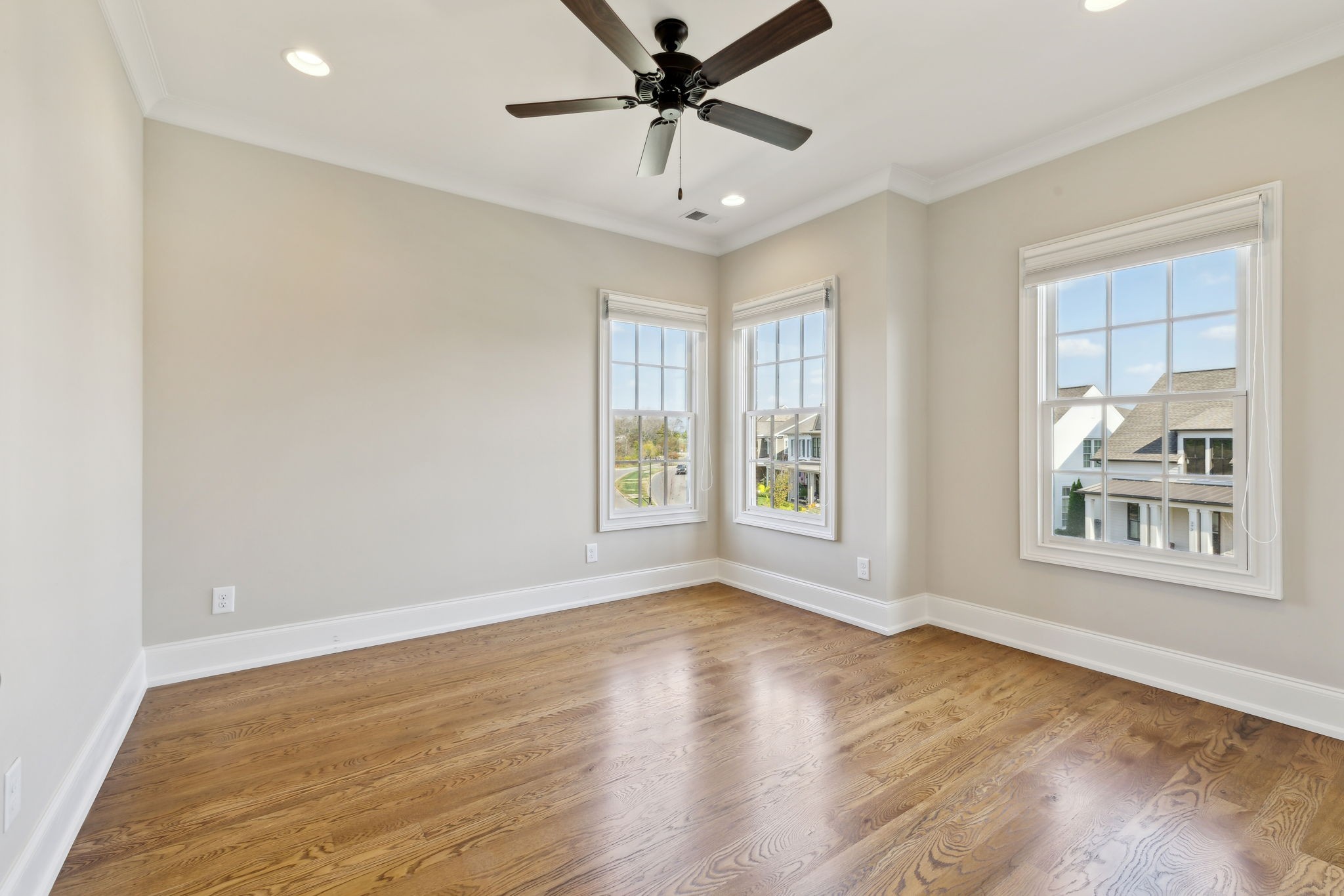 274 Stephens Valley Blvd