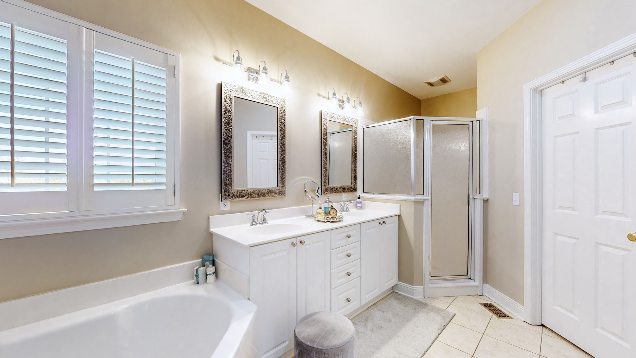 2117 Gold Valley Dr