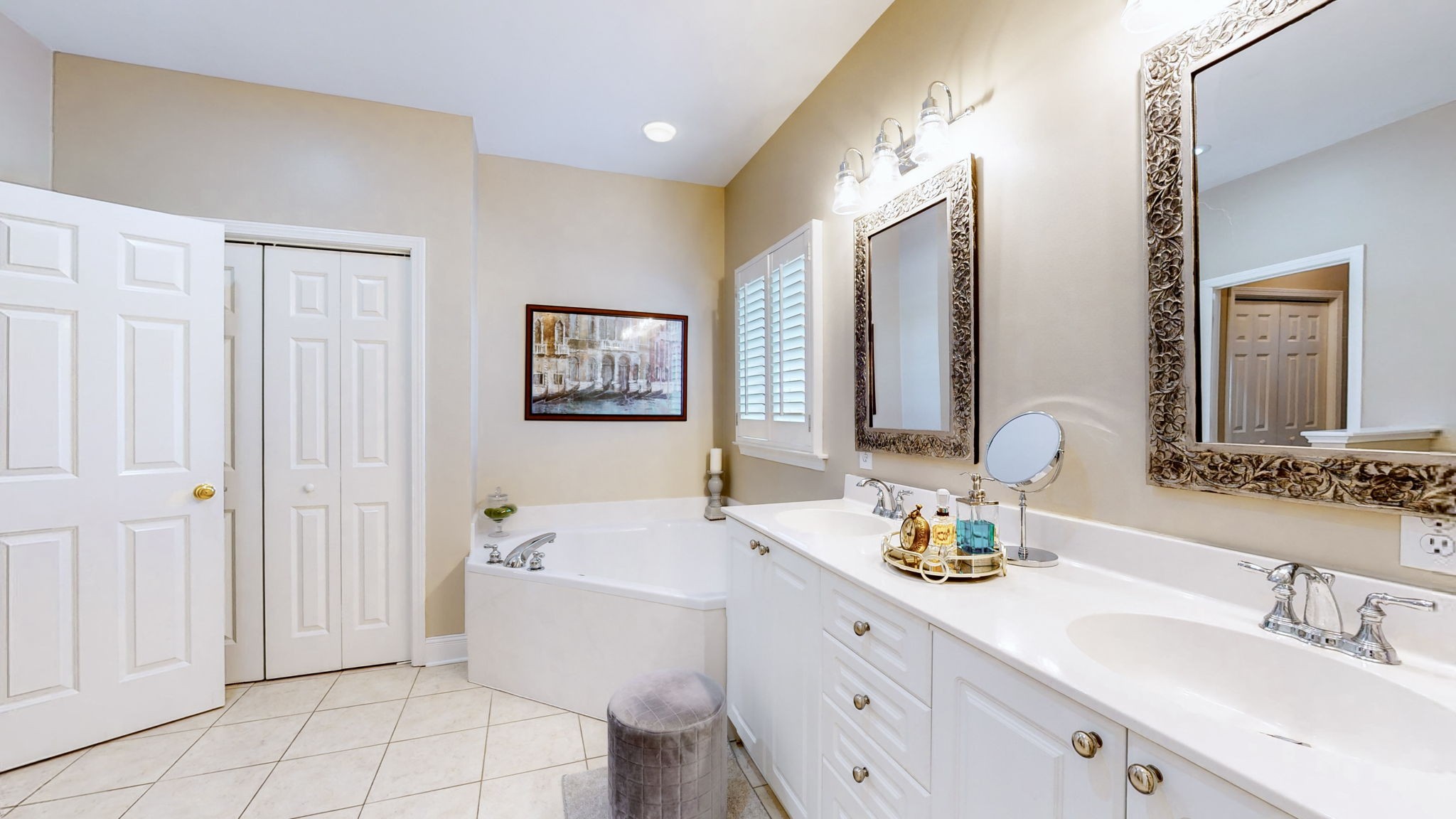 2117 Gold Valley Dr