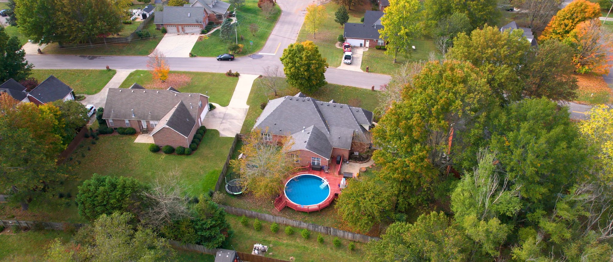 303 Robert E Lee Ln