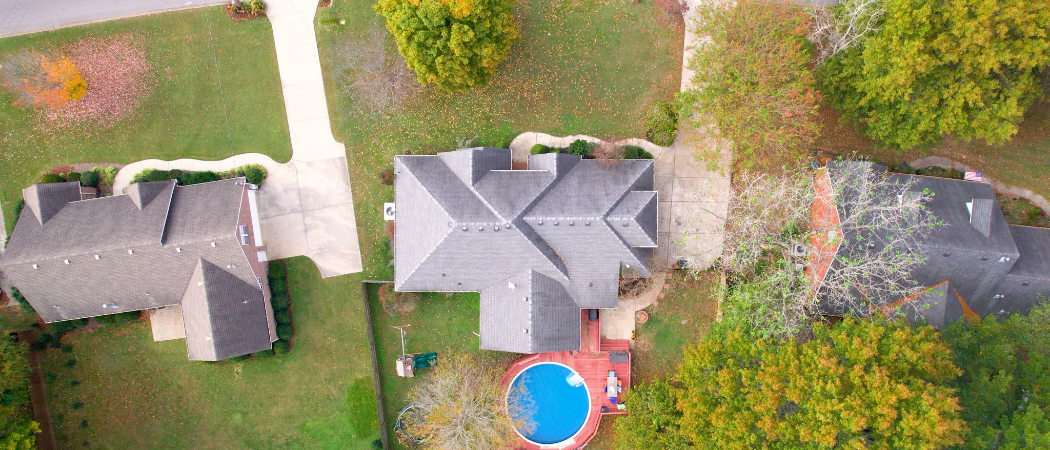303 Robert E Lee Ln