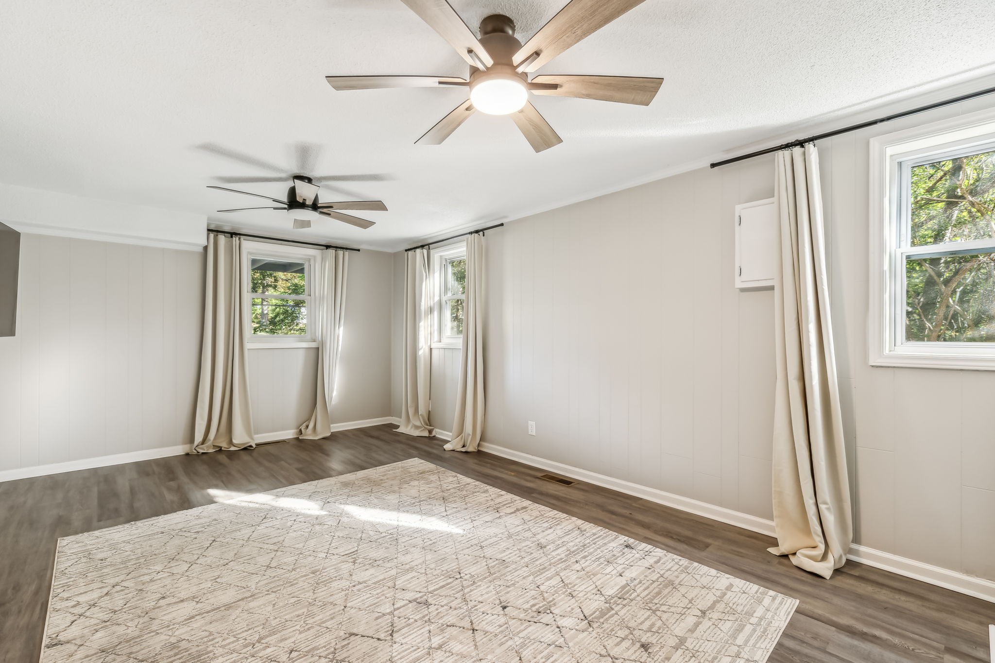 309 Kingwood Ln