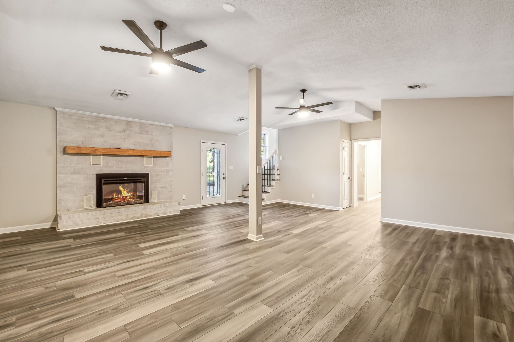 309 Kingwood Ln