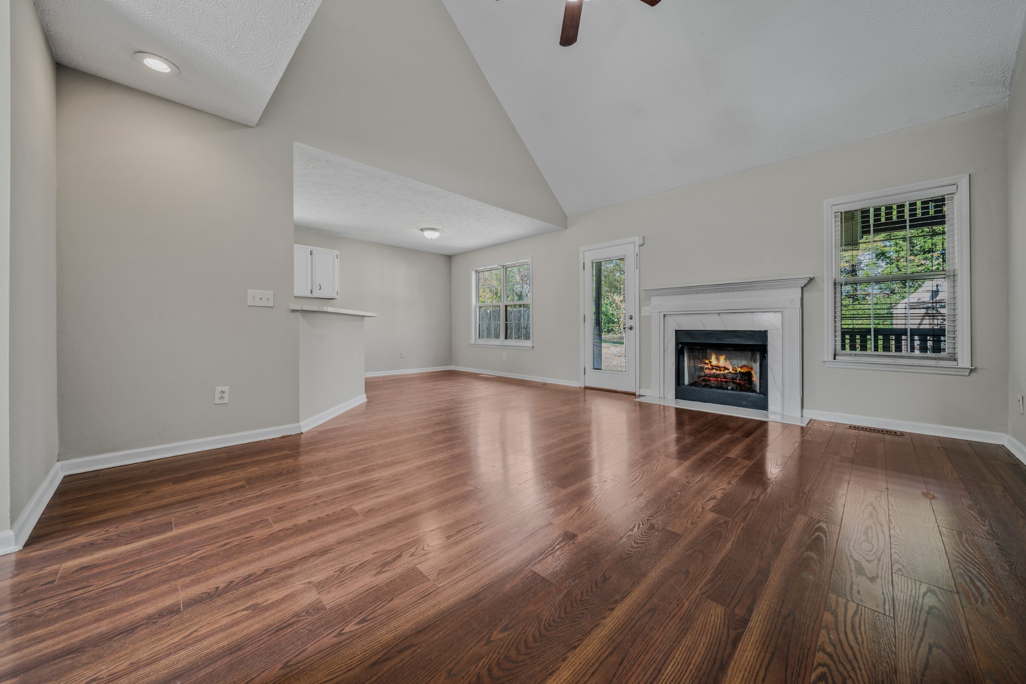 535 Woodland Hills Dr