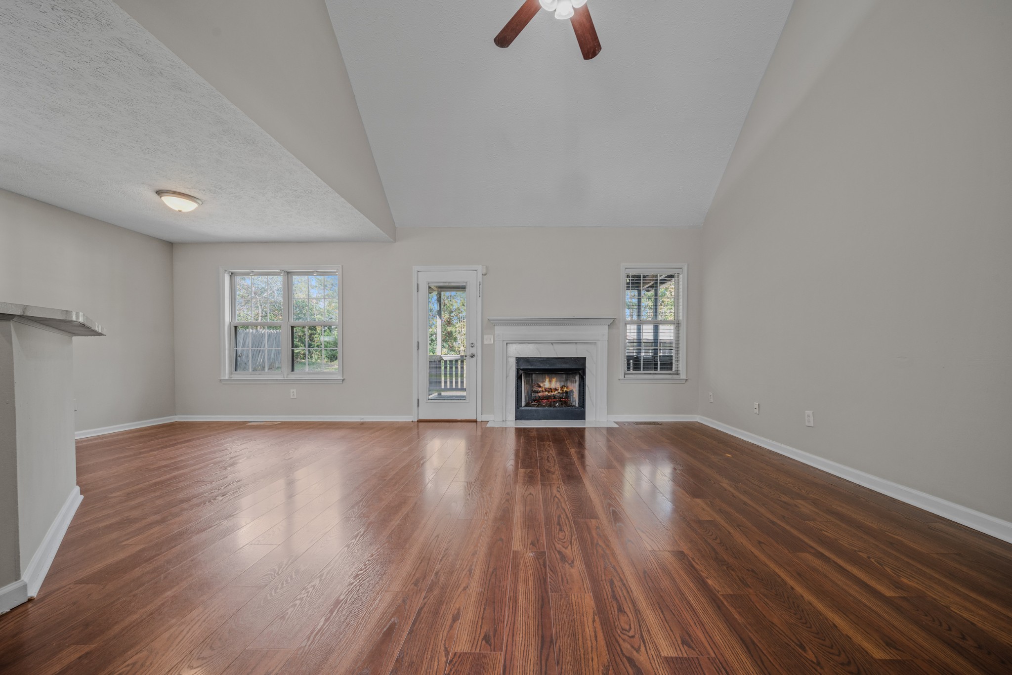 535 Woodland Hills Dr