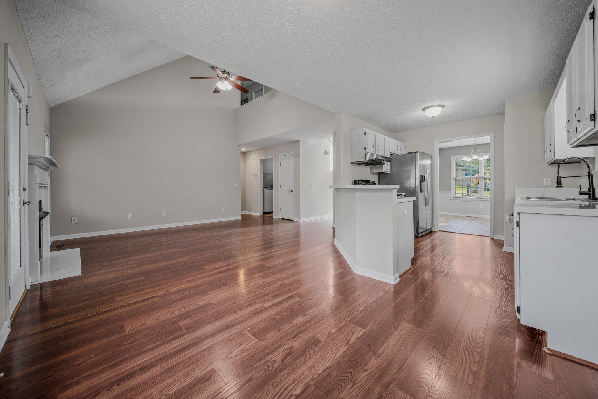 535 Woodland Hills Dr