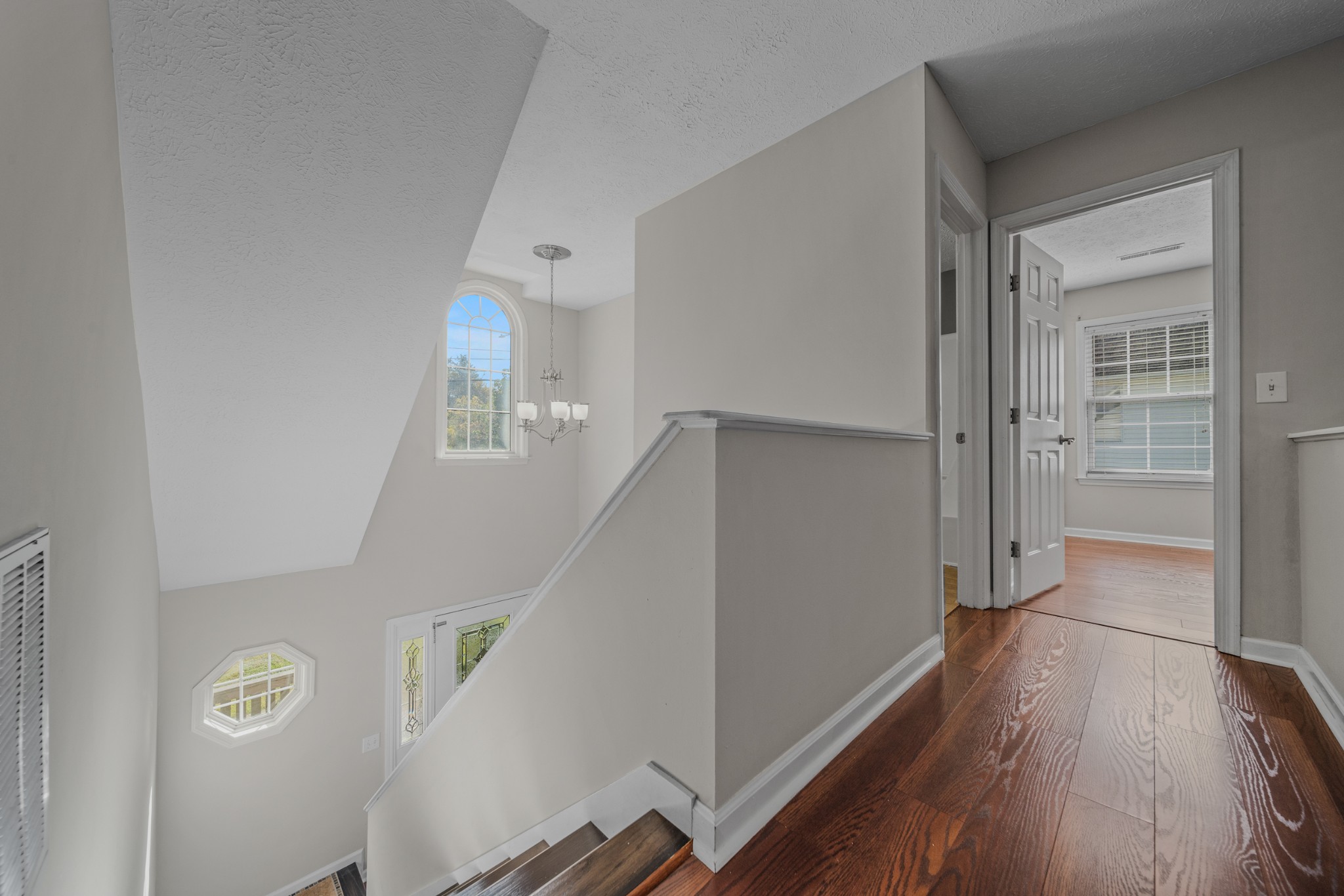 535 Woodland Hills Dr