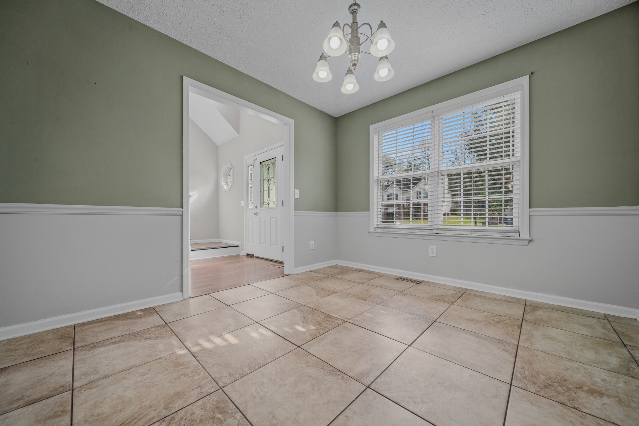 535 Woodland Hills Dr