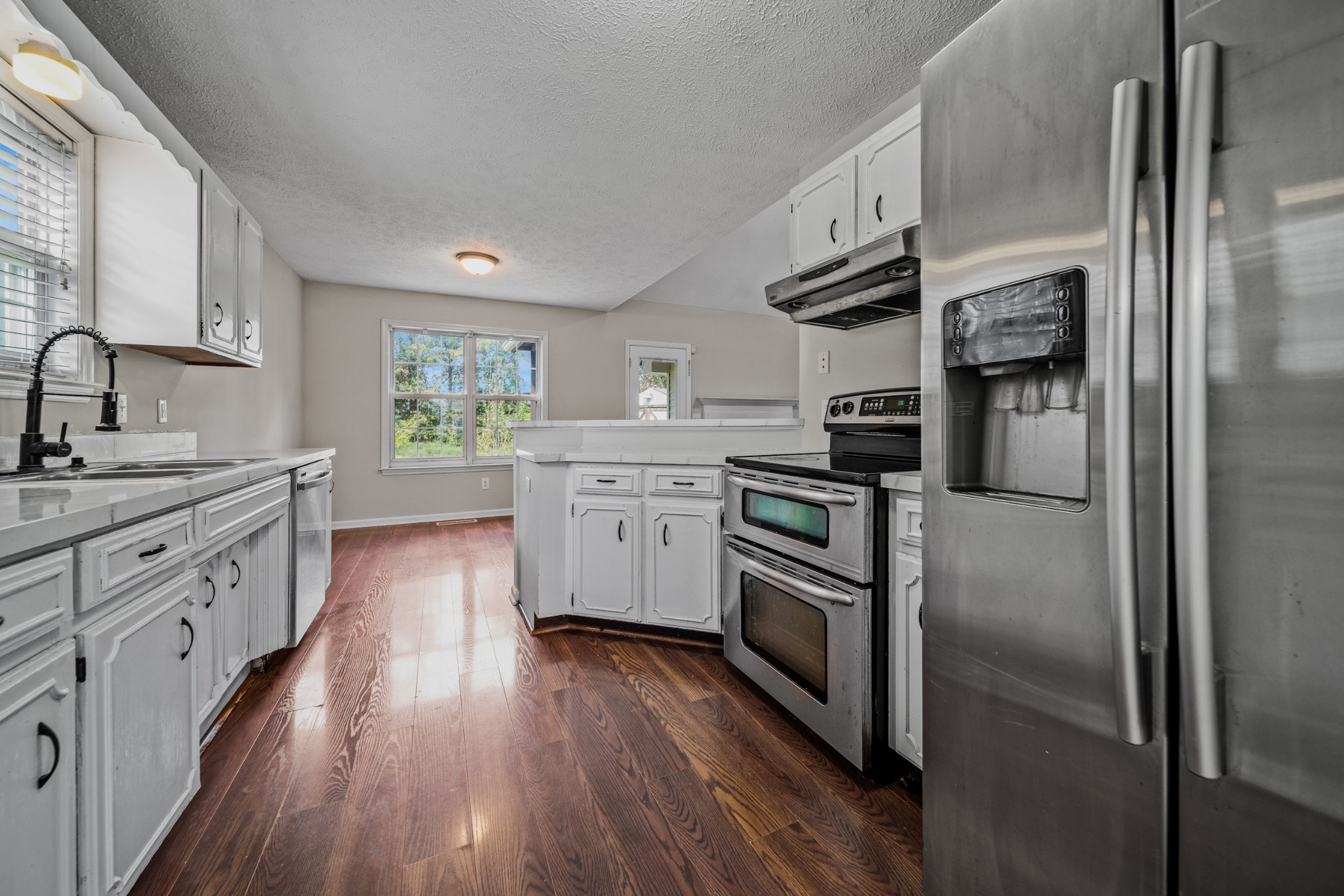 535 Woodland Hills Dr