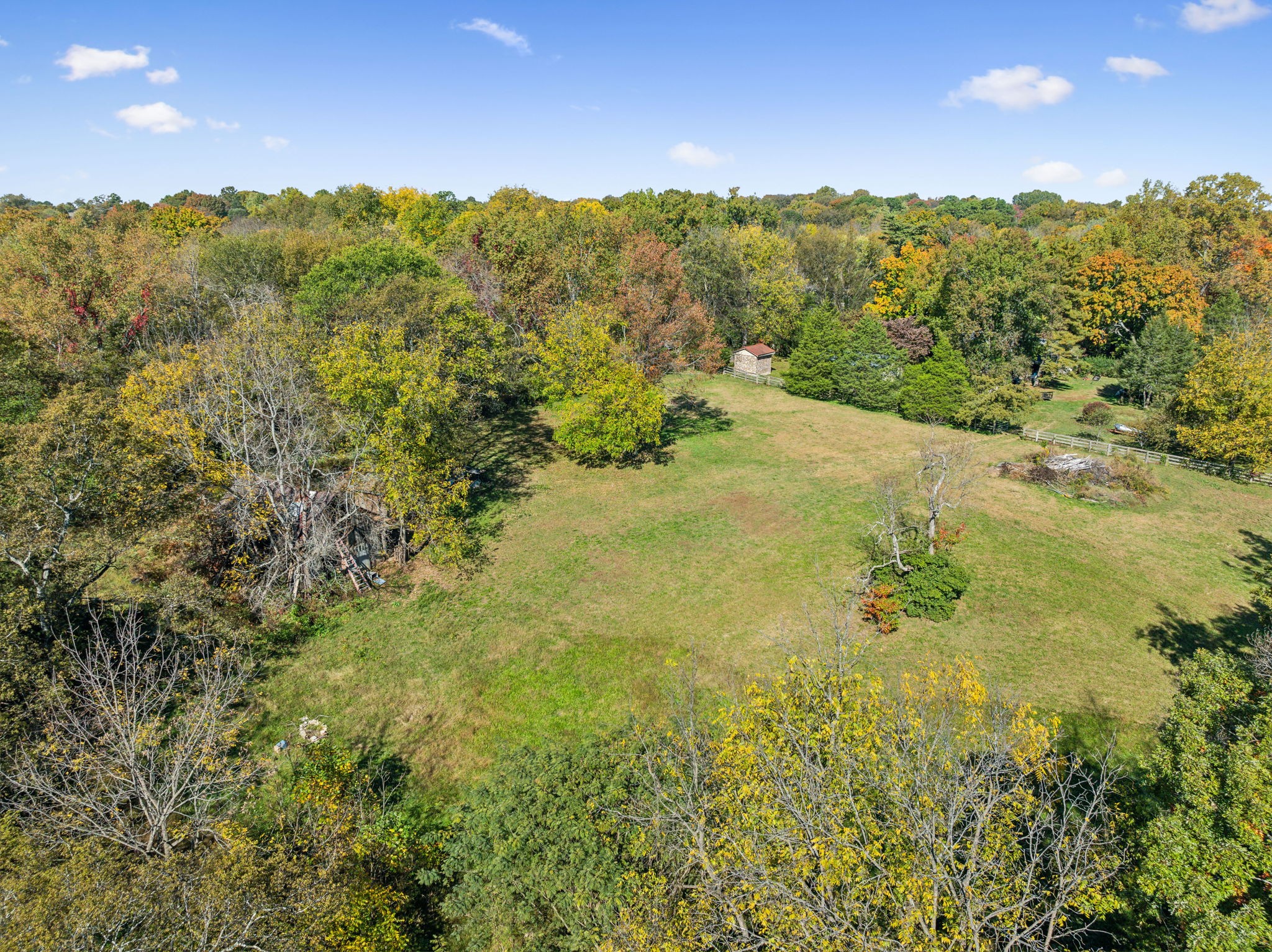 285 Haywood Ln