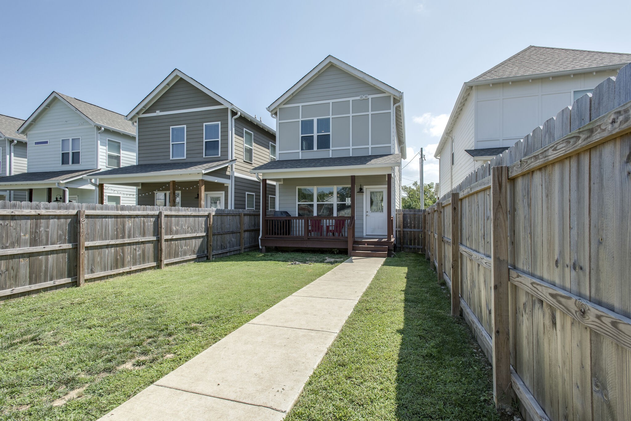 2211A 11th Ave, N
