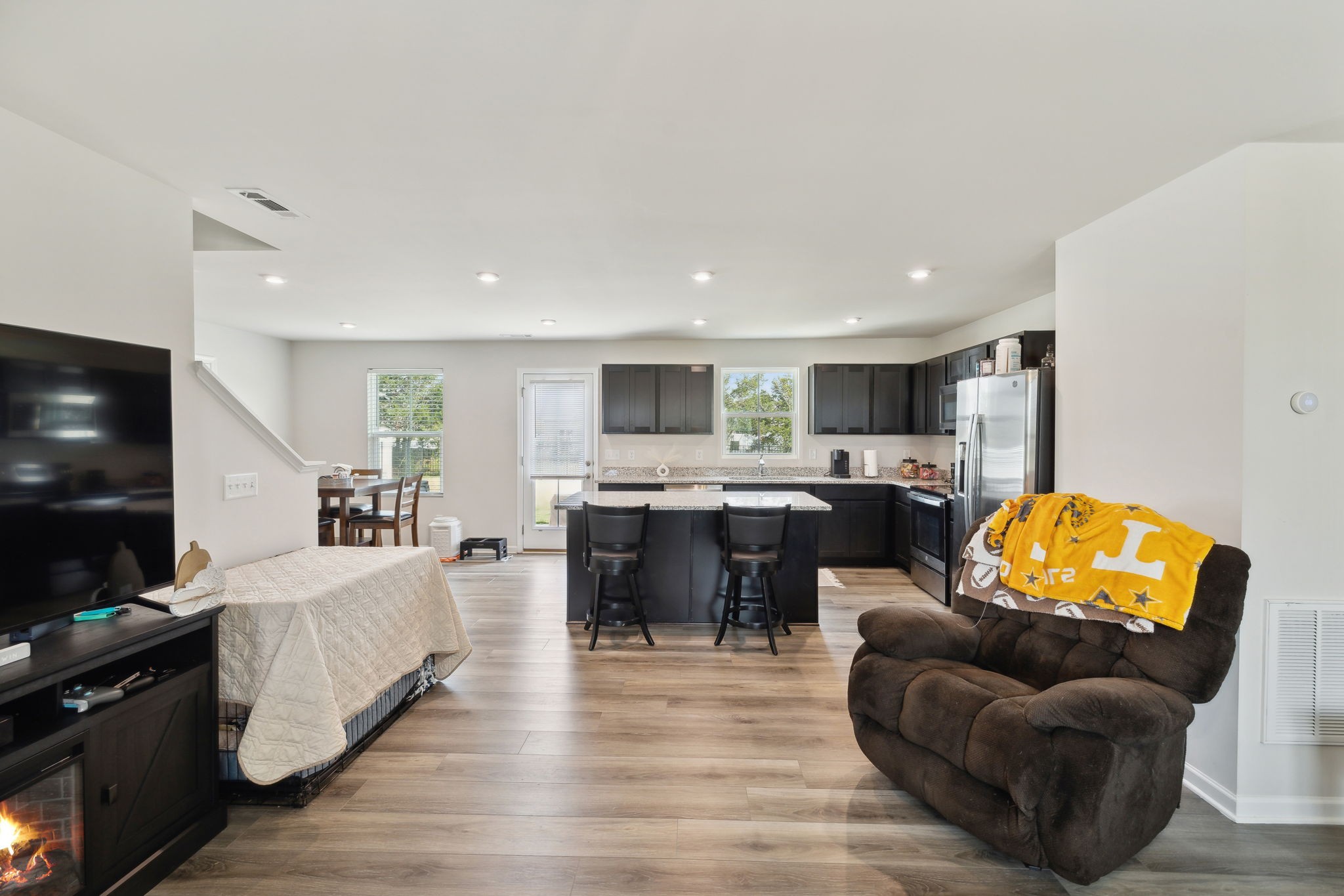 5421 Walnut Chase Dr