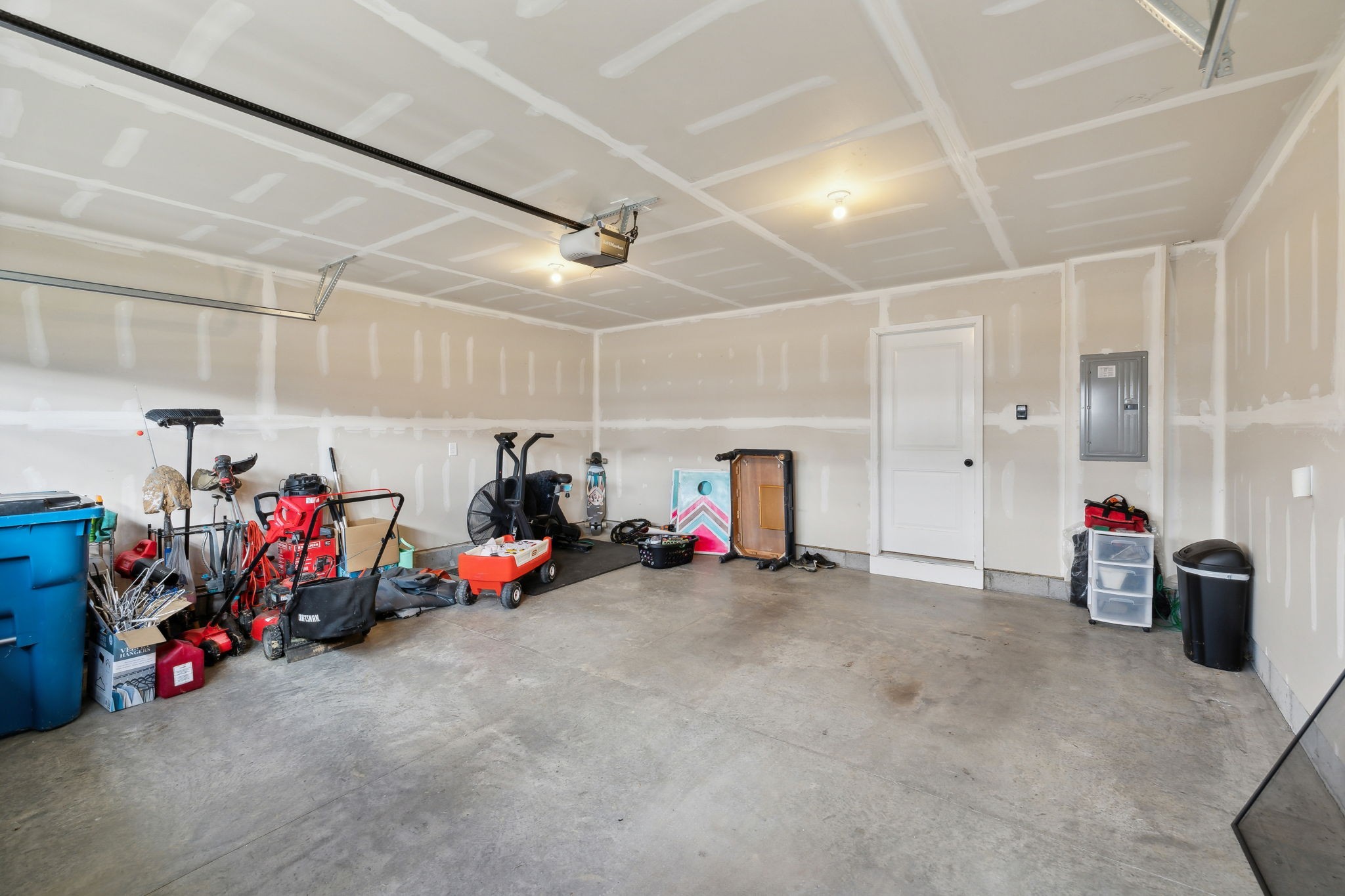 5421 Walnut Chase Dr