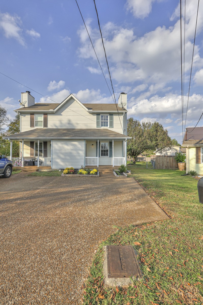 736 Ridgeview Ct