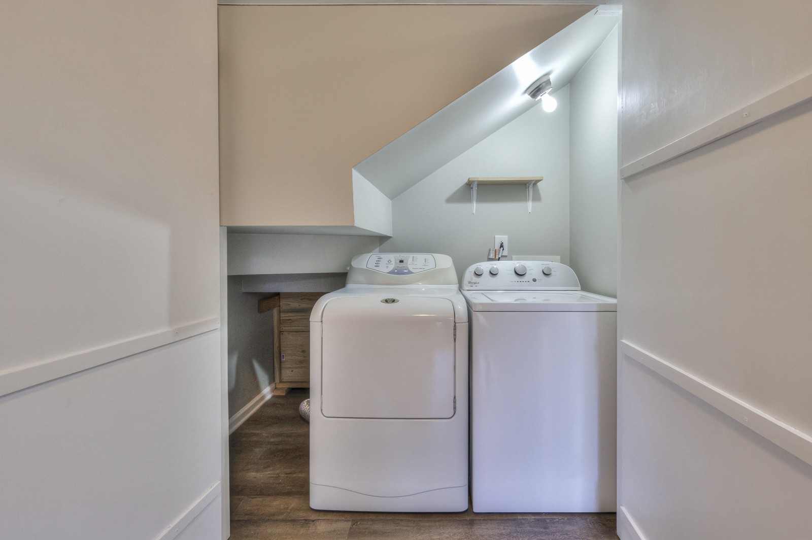 736 Ridgeview Ct