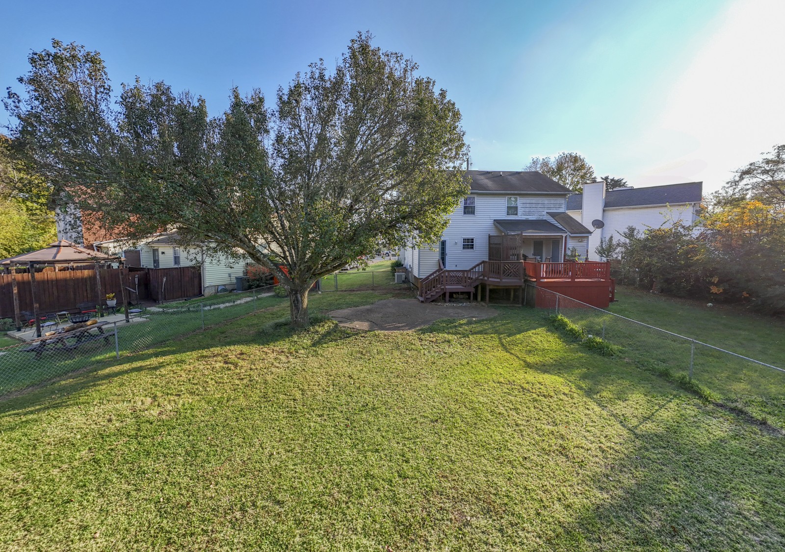 736 Ridgeview Ct
