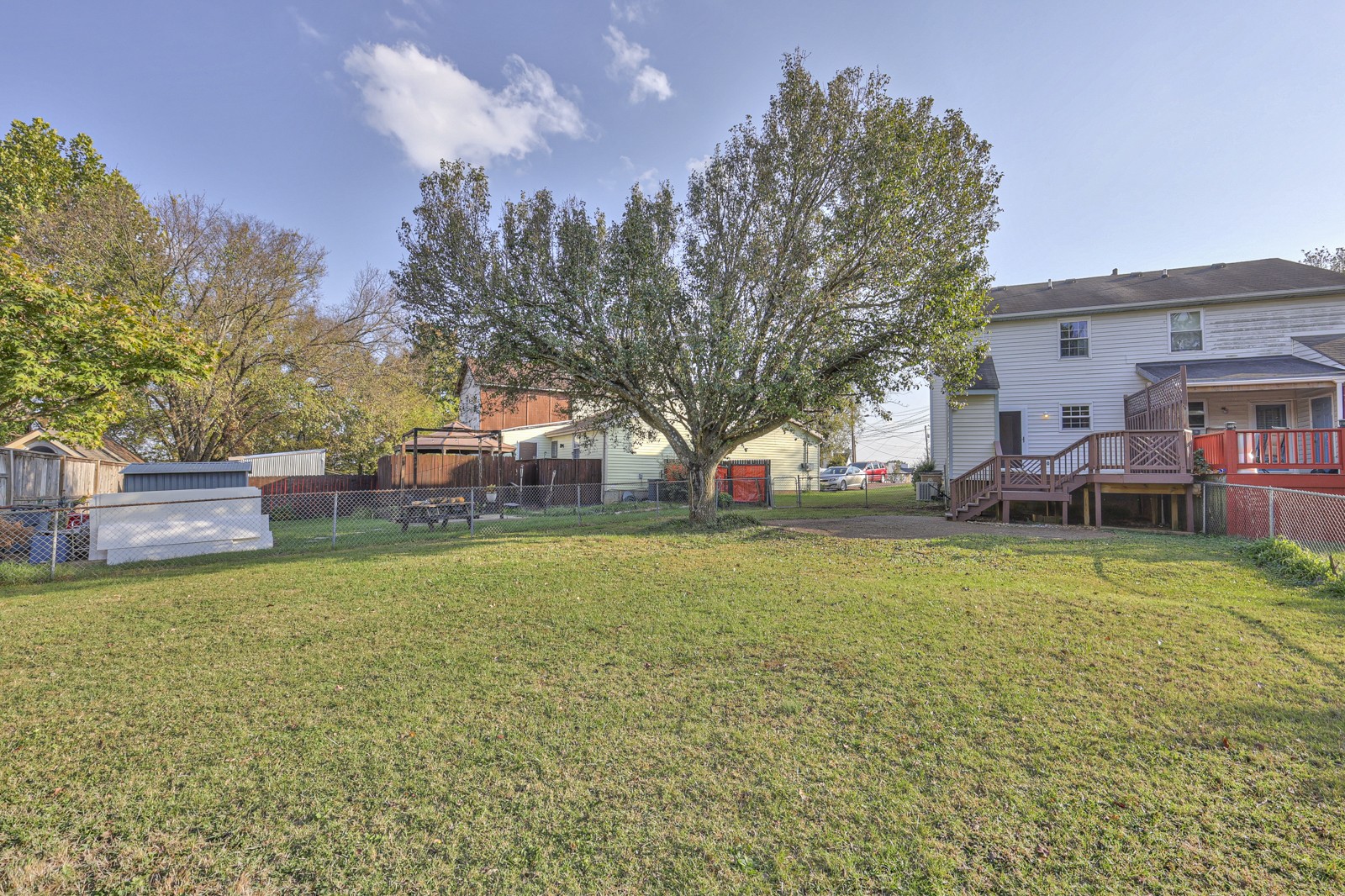736 Ridgeview Ct