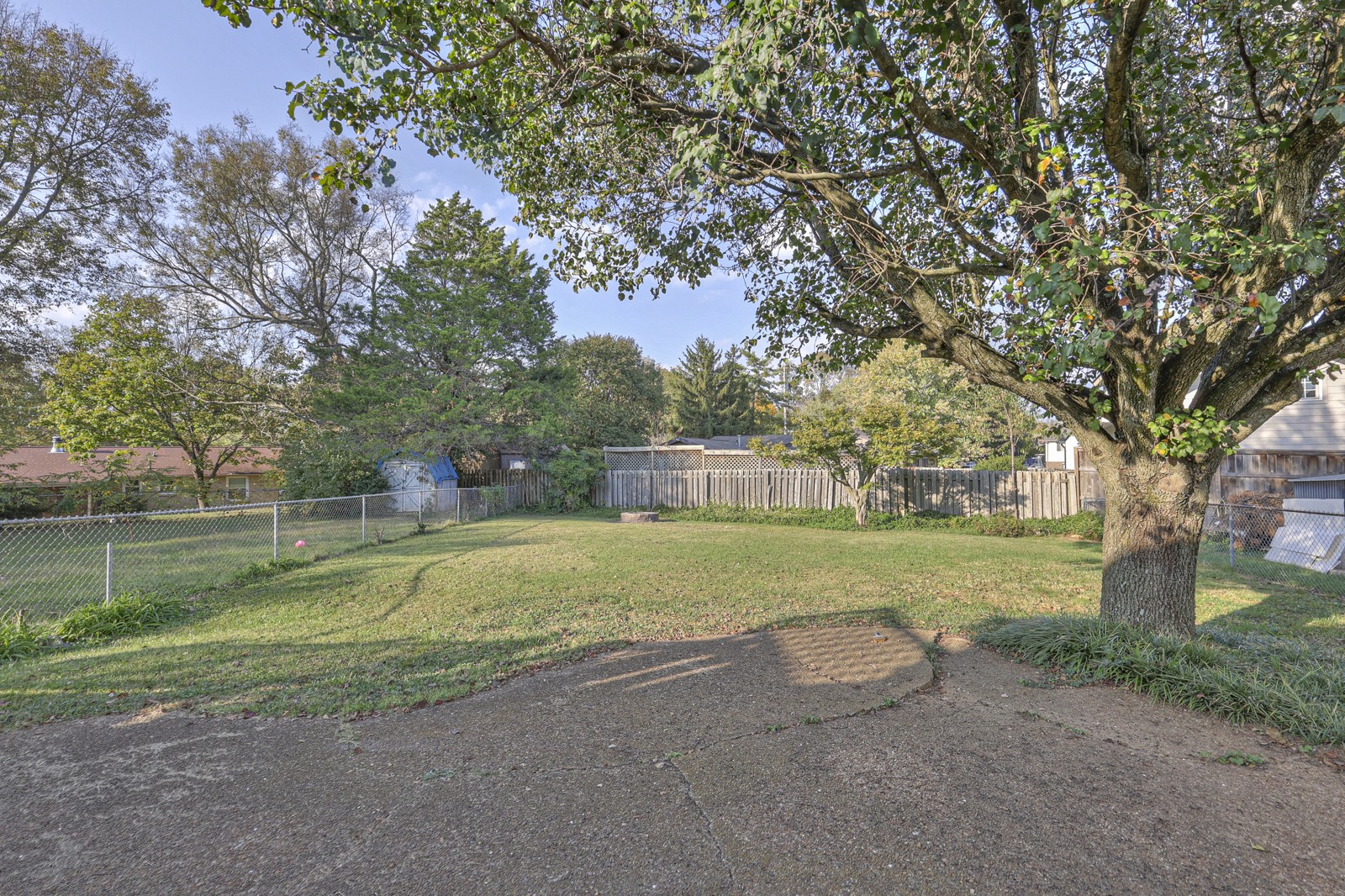 736 Ridgeview Ct
