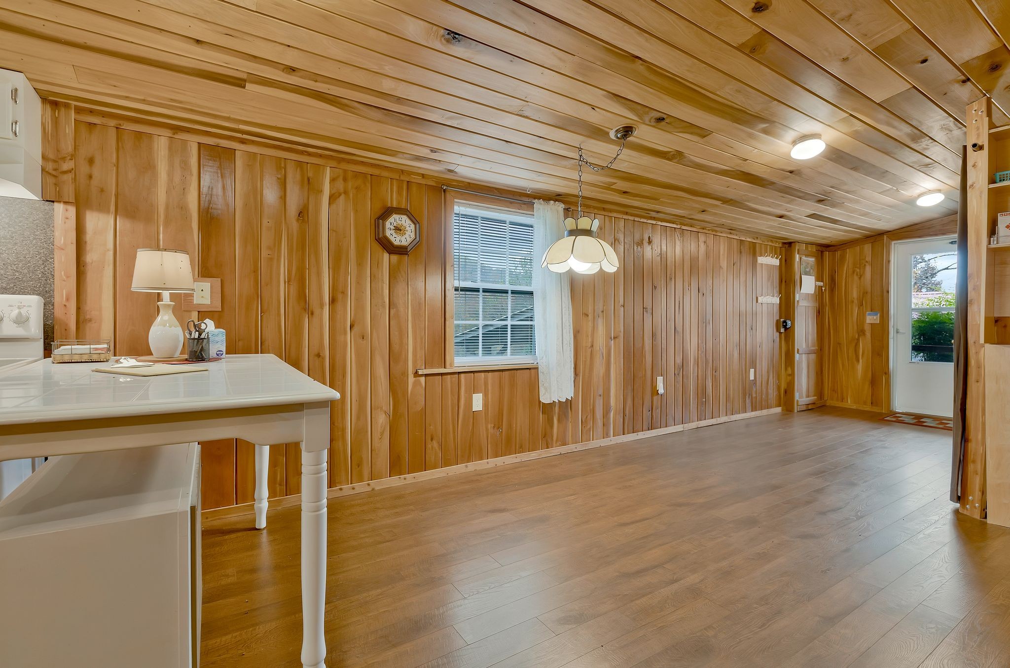 1608 Sweetwater Rd